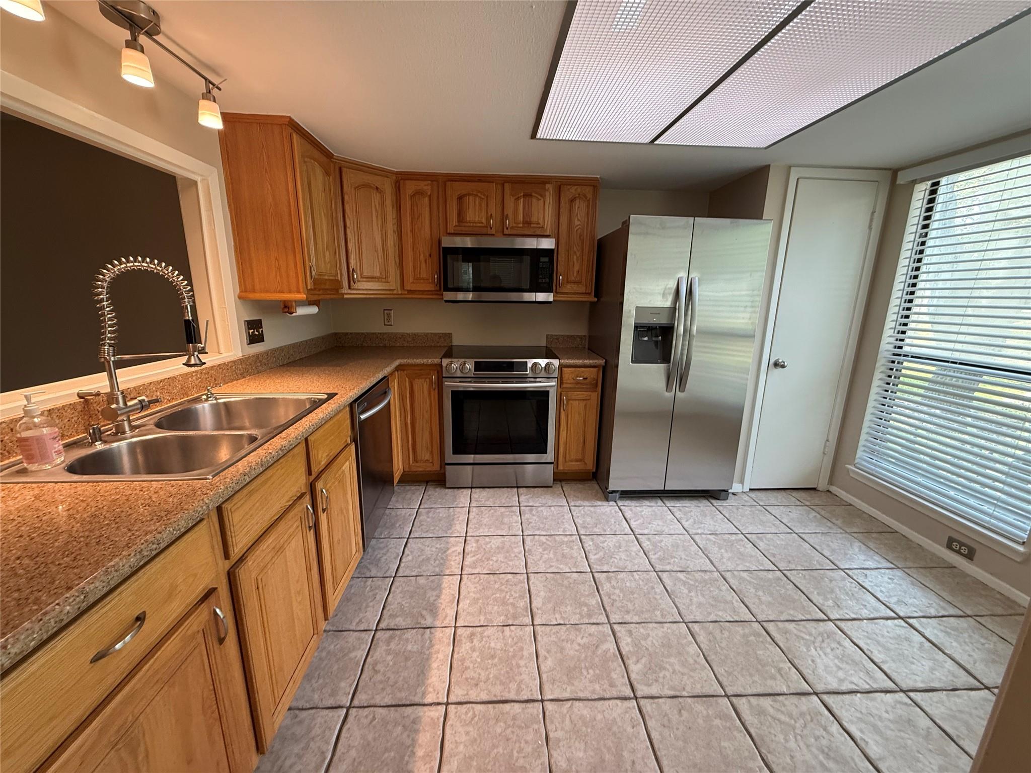 17 Casa Verde St #17 Property Photo 4