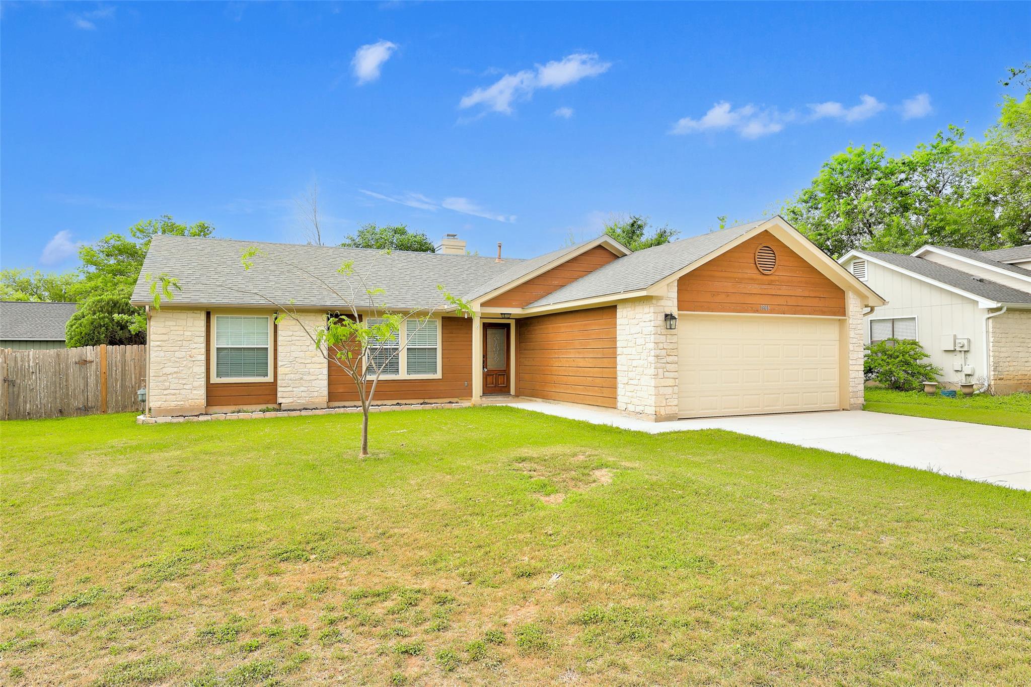 1901 Prairie Star Ln Property Photo 3