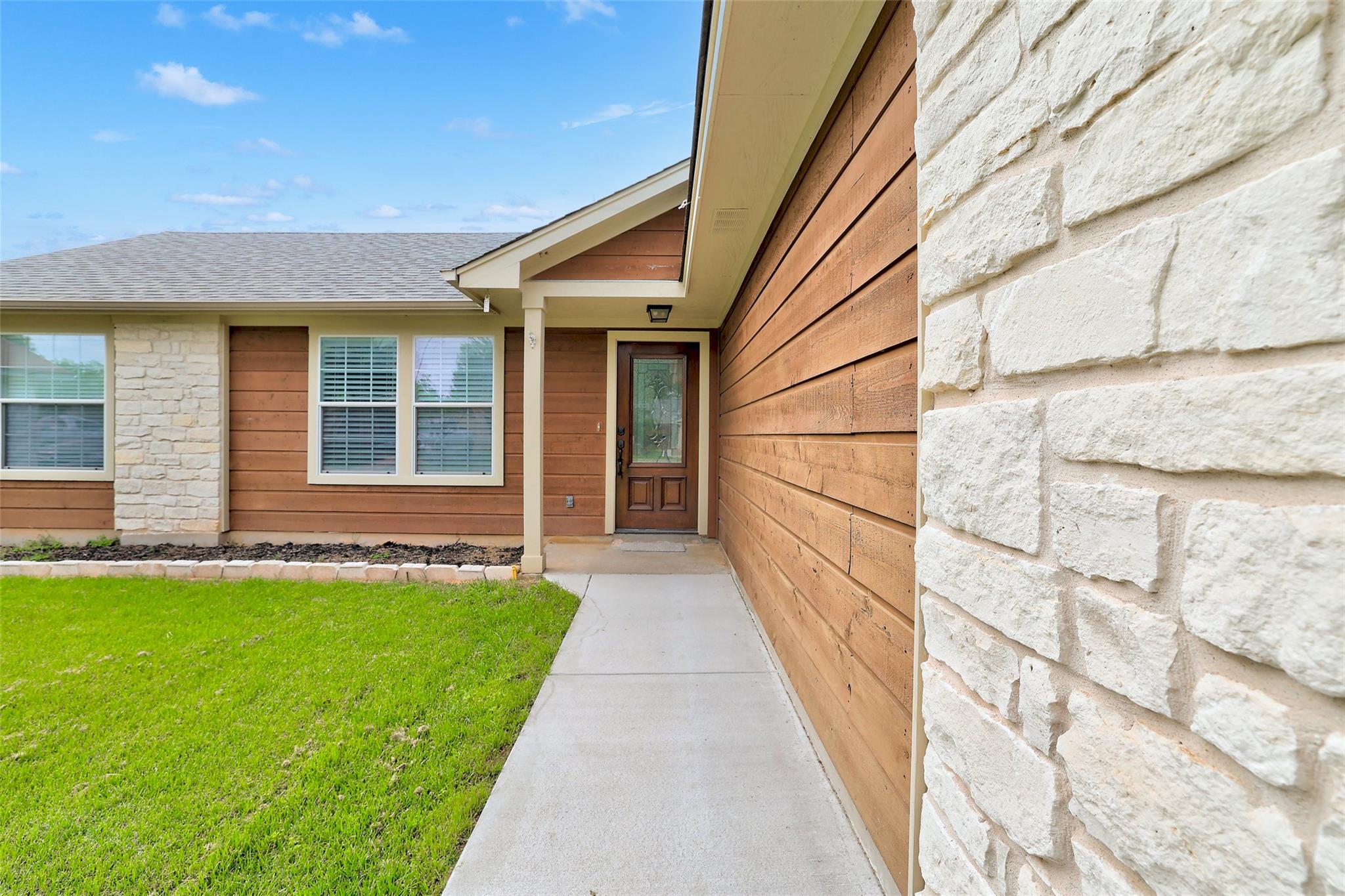 1901 Prairie Star Ln Property Photo 4