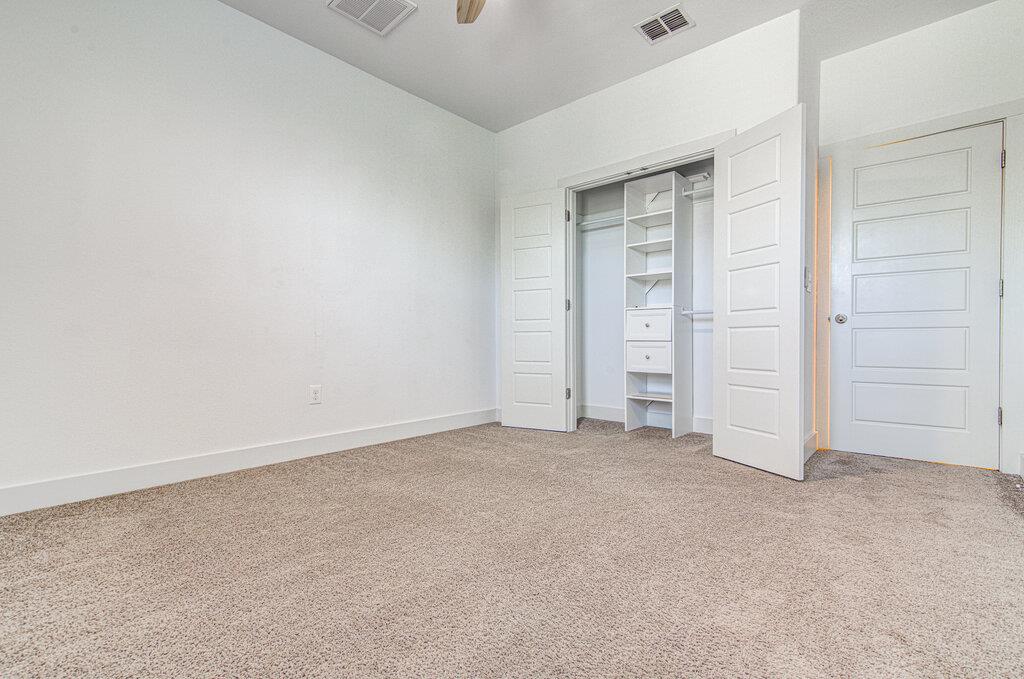 2117 Maxwell Ln Property Photo 20