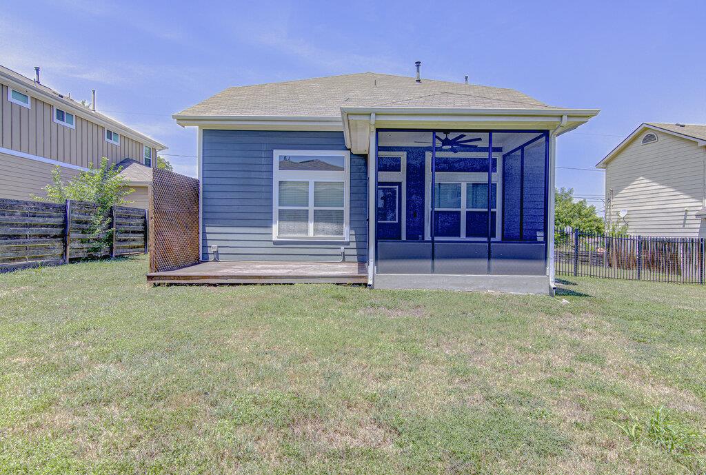2117 Maxwell Ln Property Photo 30