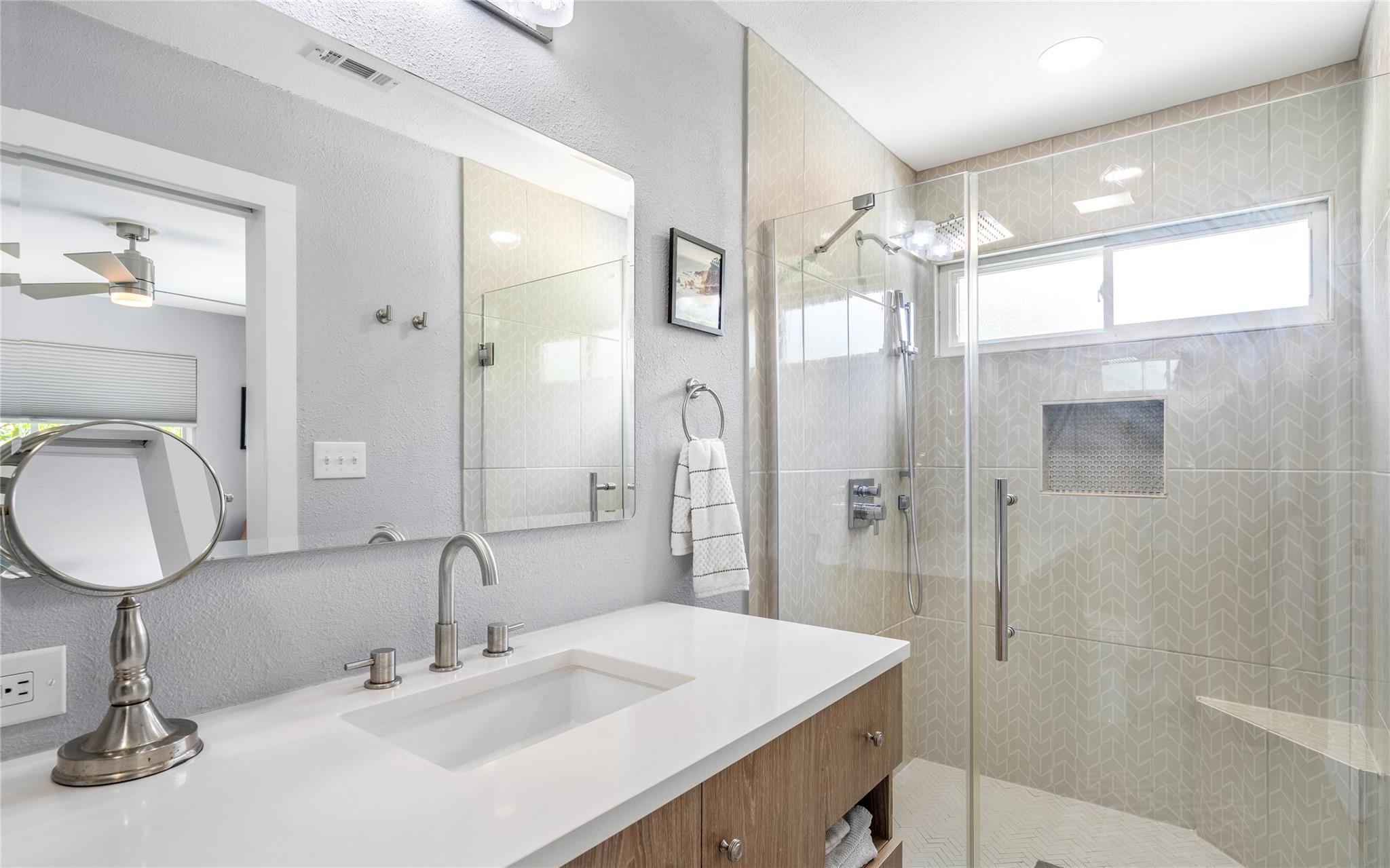 5637883 Property Photo 11
