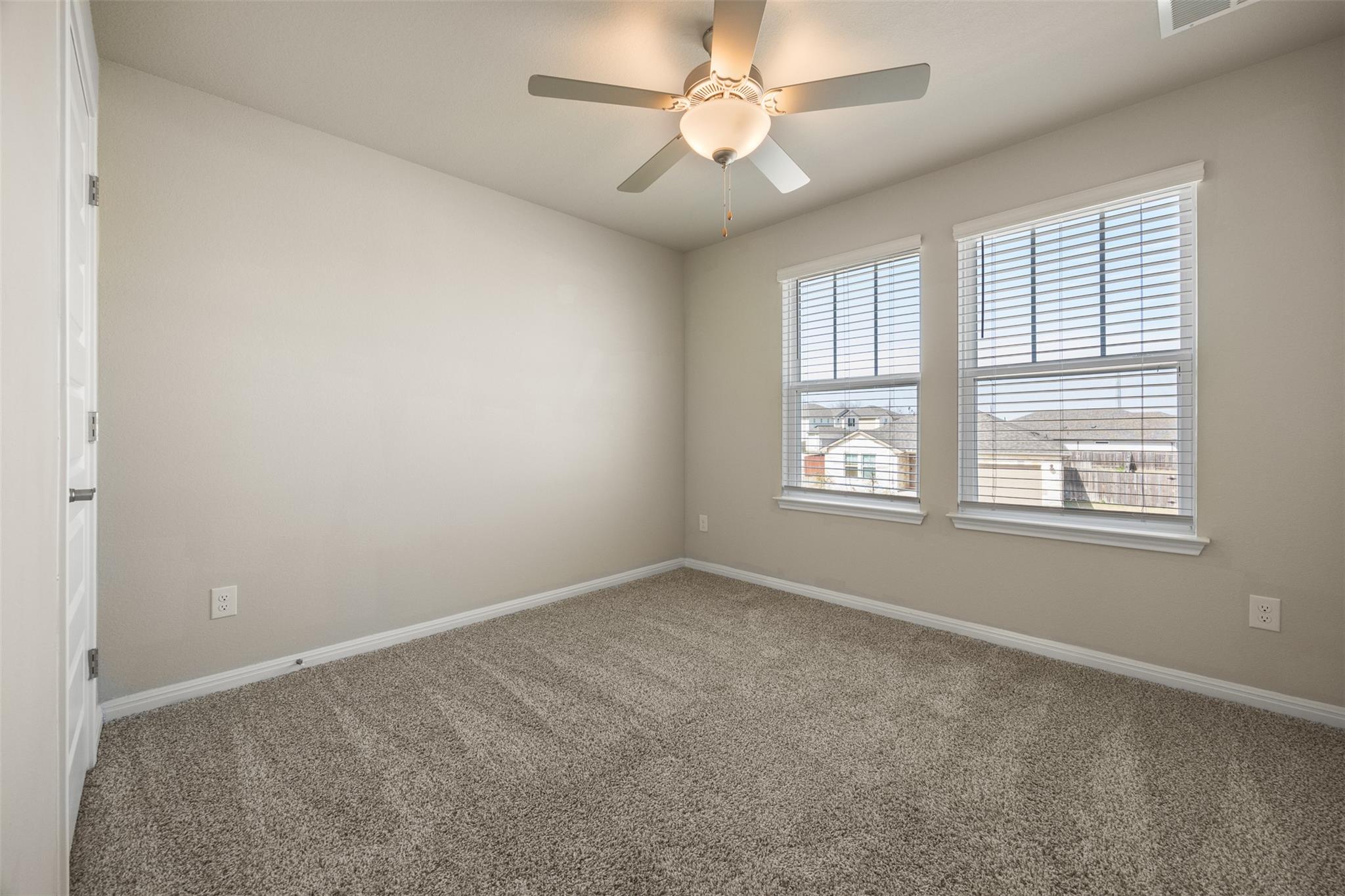 202 Fairmeadow Downs Dr Property Photo 11