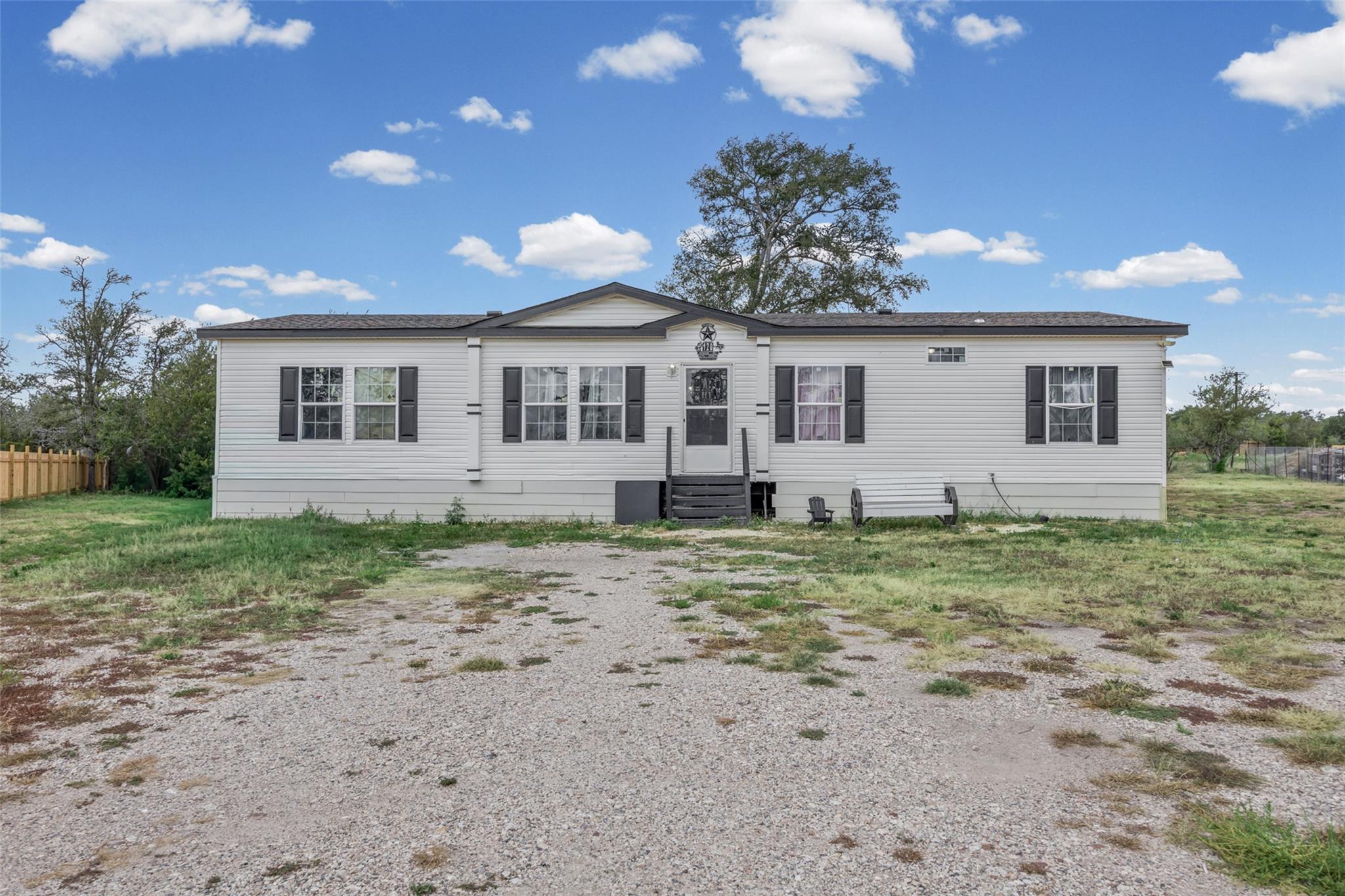 120 Mimosa Rd Property Photo 2