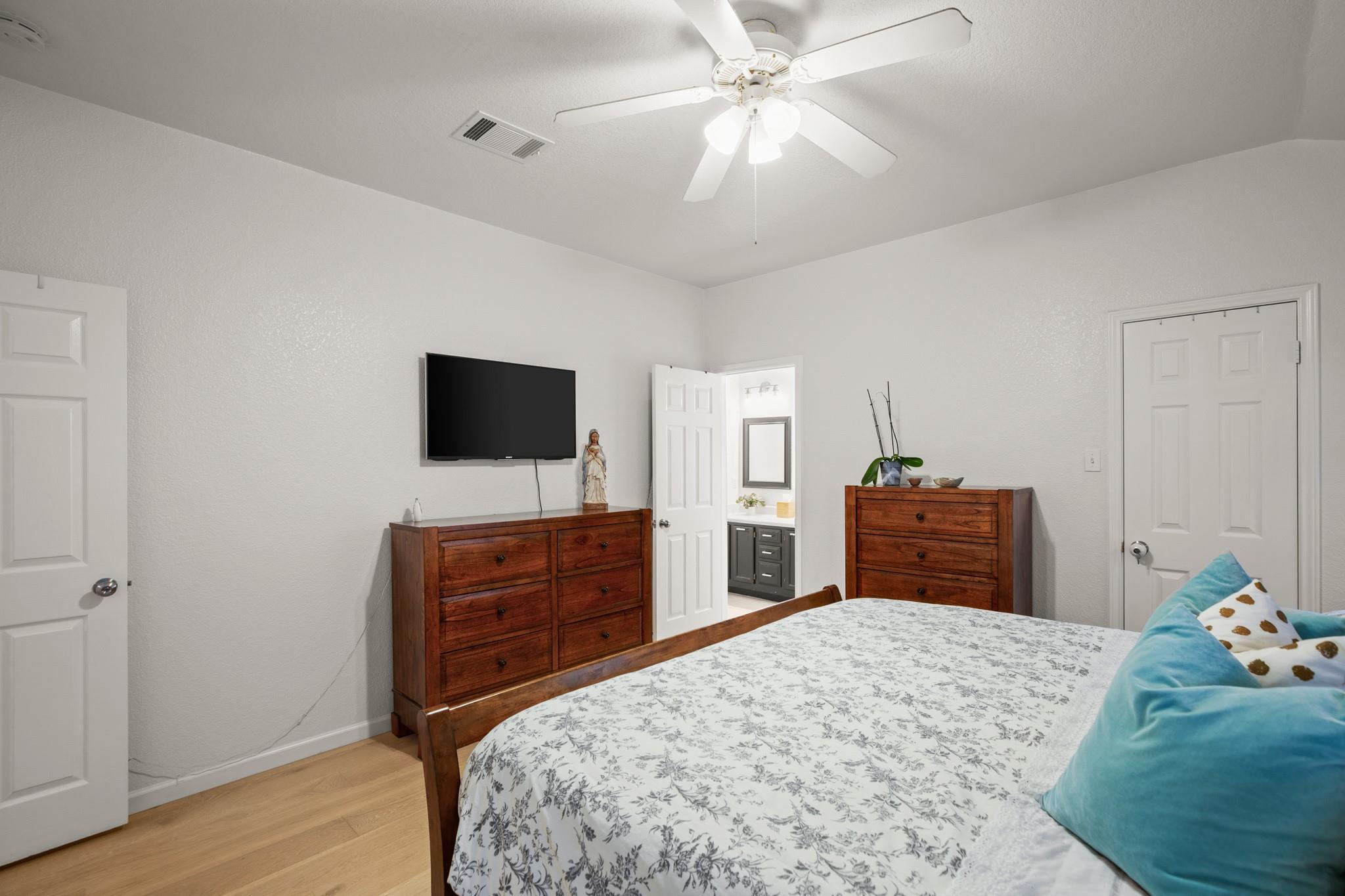 8852 Francia Trl Property Photo 14
