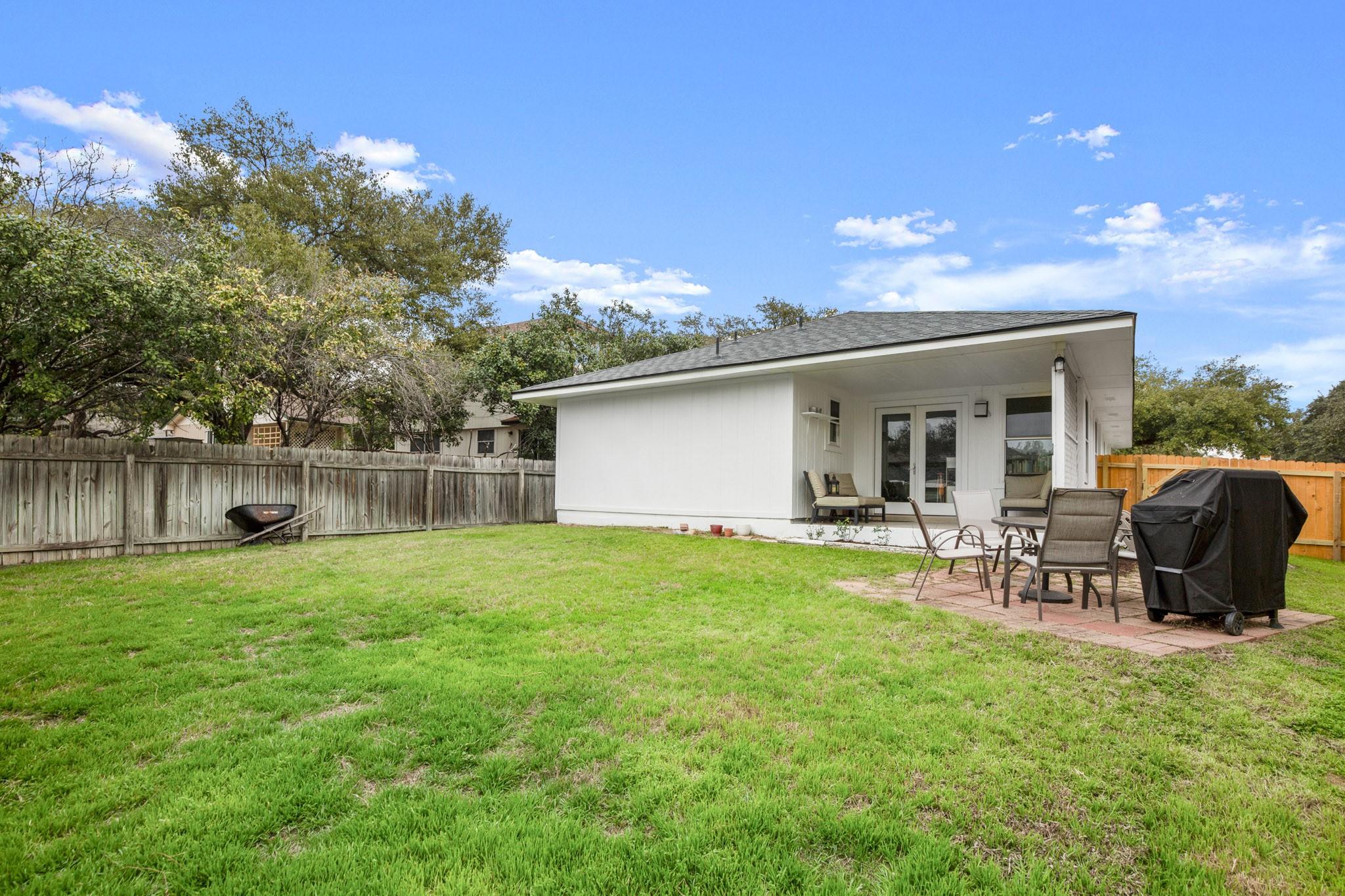 8852 Francia Trl Property Photo 24