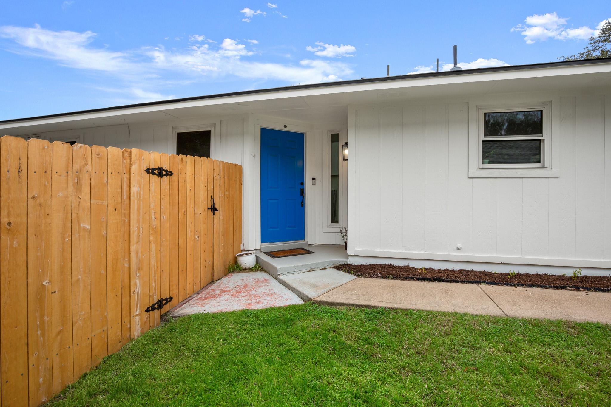 8852 Francia Trl Property Photo 27