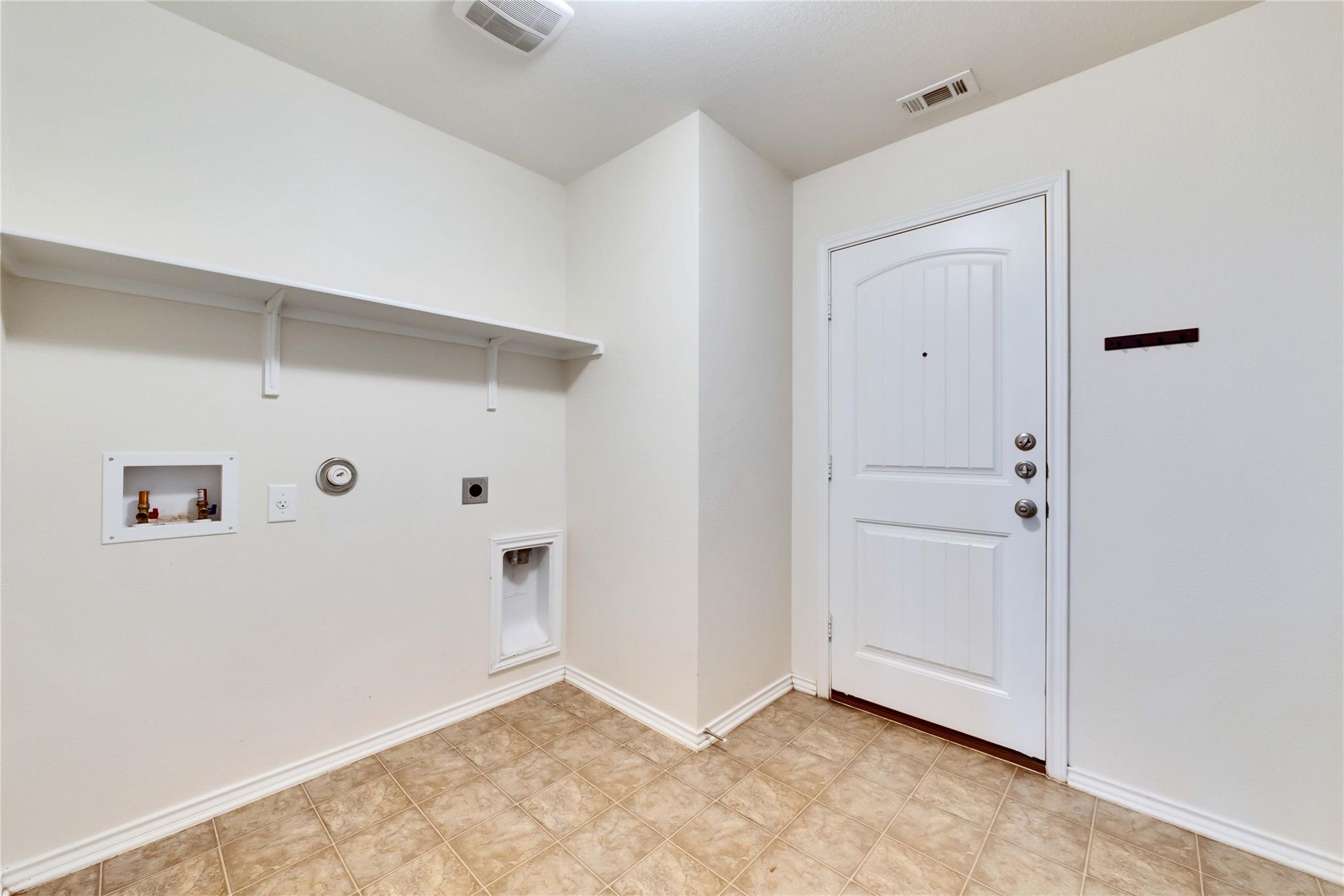 9004 Bird Brook Ln Property Photo 20