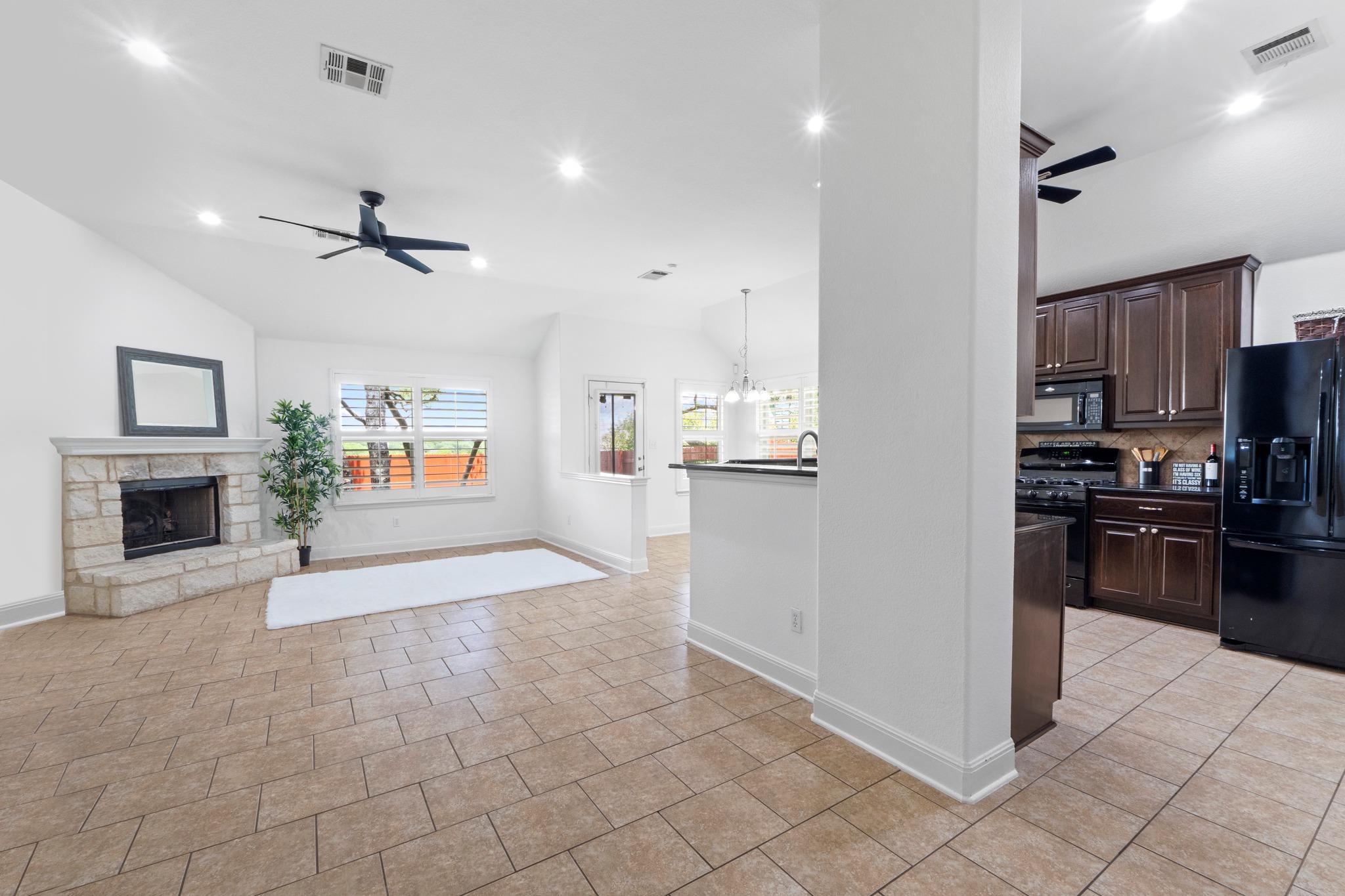 700 Walsh Hill Trl Property Photo 8