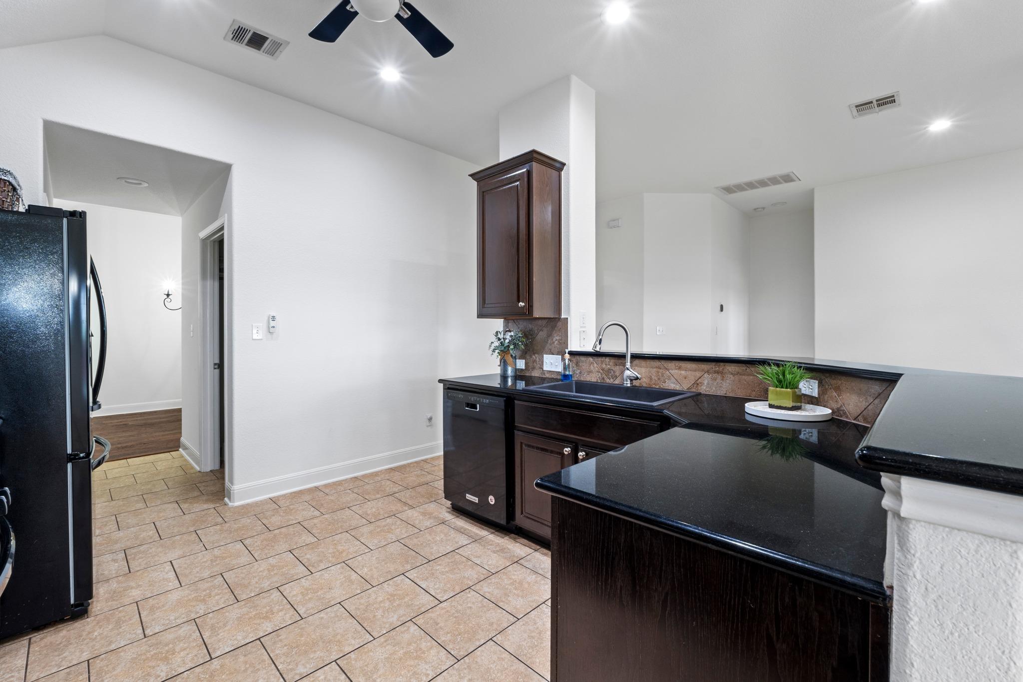 700 Walsh Hill Trl Property Photo 14