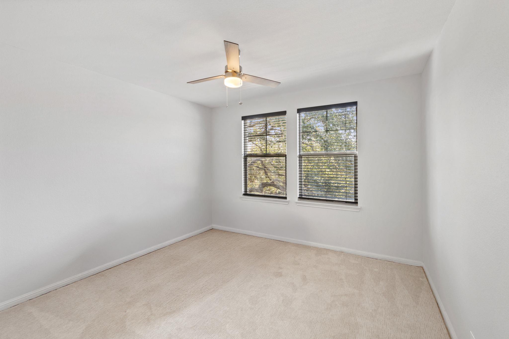 208 Arrezo Ln Property Photo 35