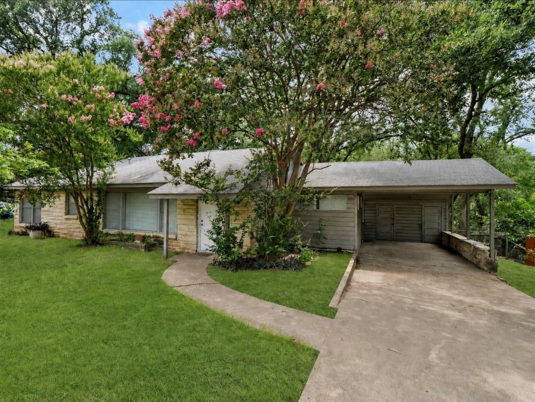 6208 Walnut Hills Dr Property Photo 2