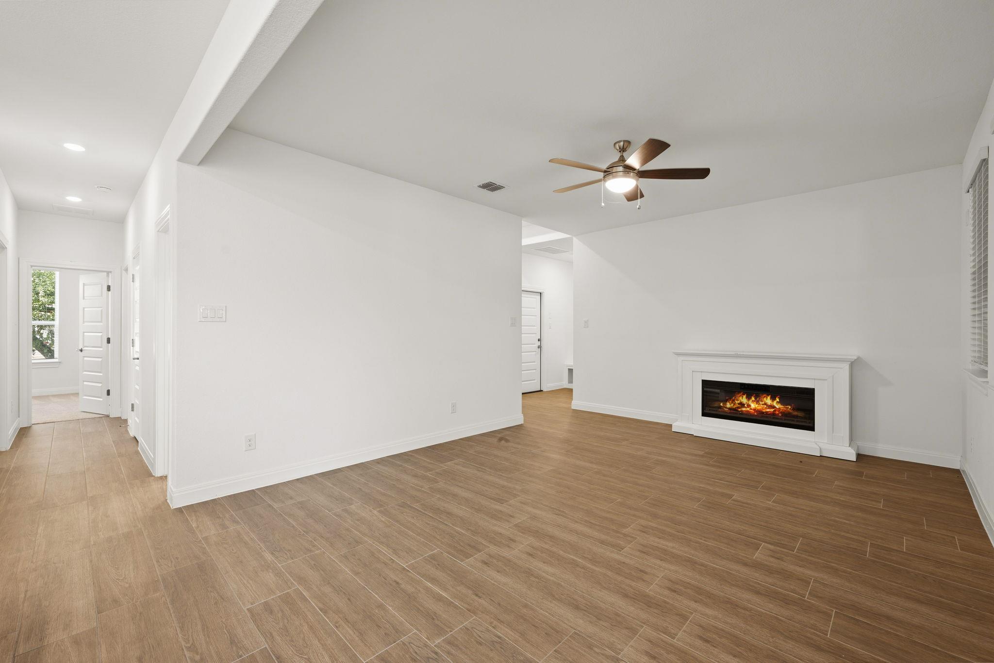 21208 Santa Rosa Ave Property Photo 7