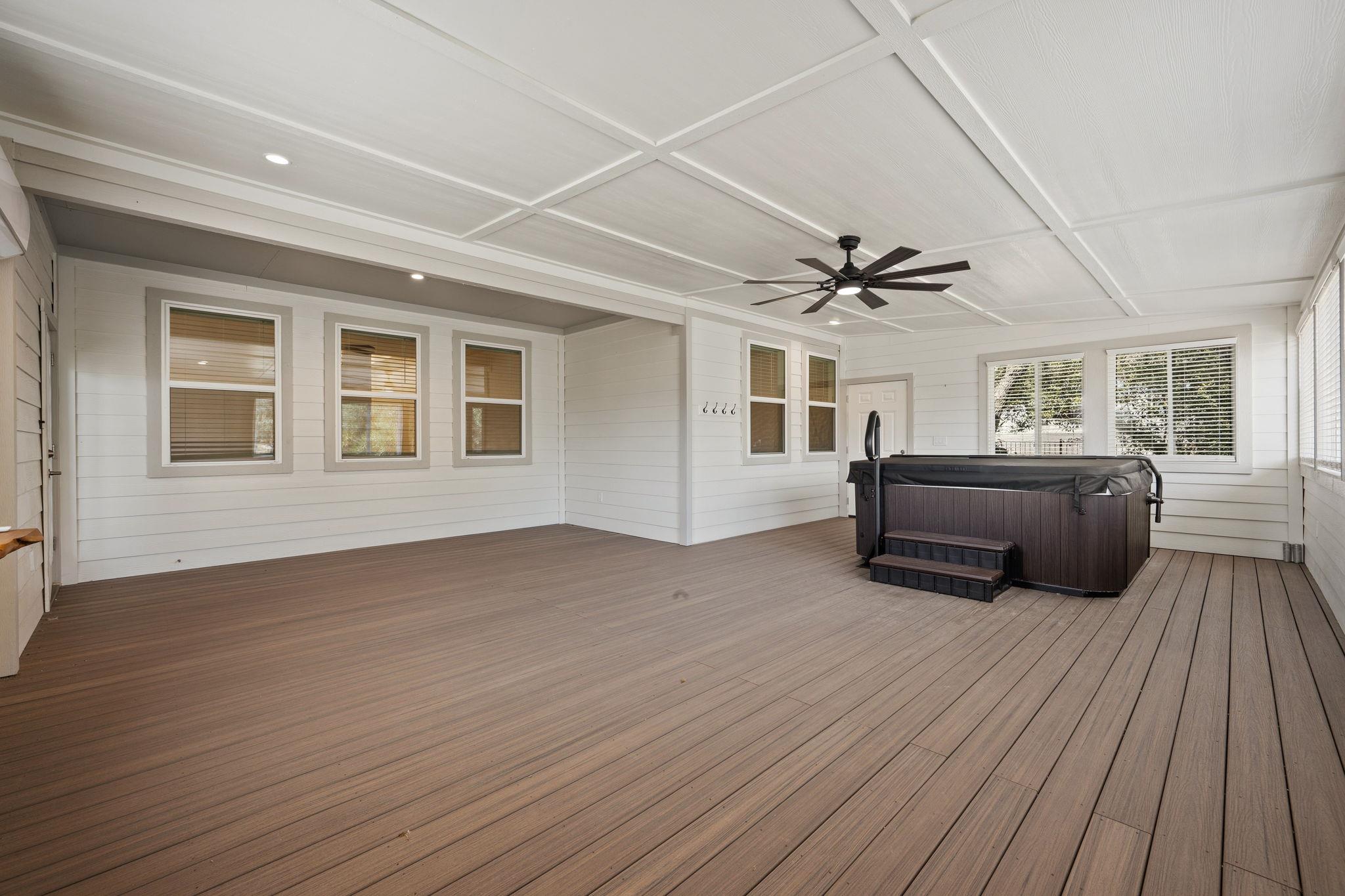 21208 Santa Rosa Ave Property Photo 11