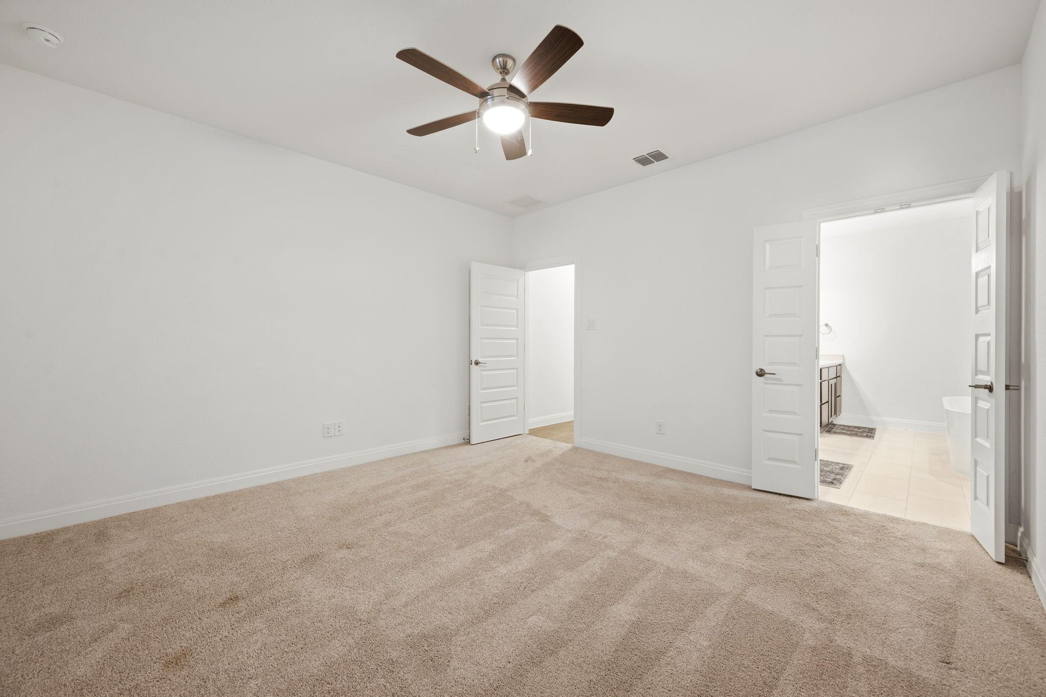 21208 Santa Rosa Ave Property Photo 16