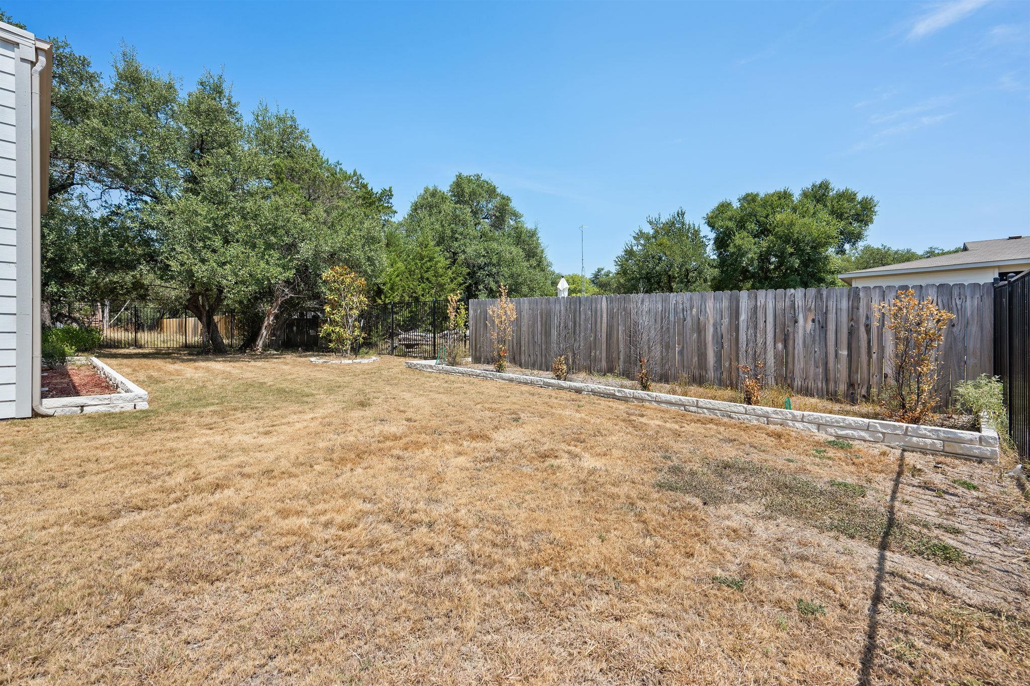 21208 Santa Rosa Ave Property Photo 26