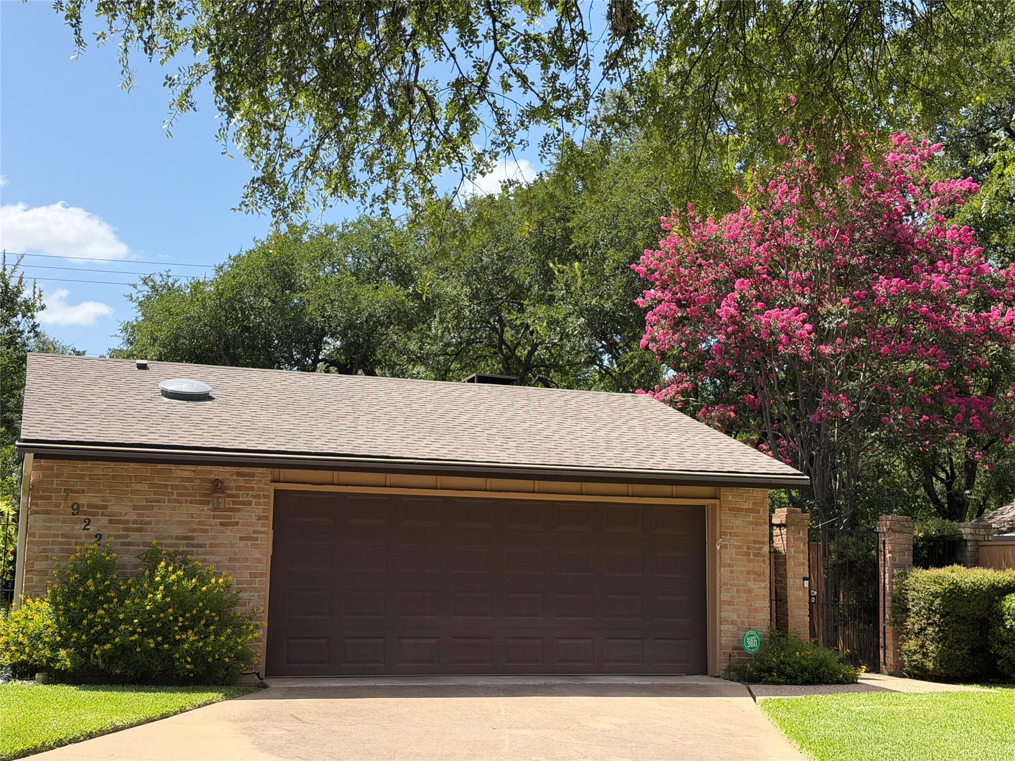 7922 N Ridgeline None Property Photo 1
