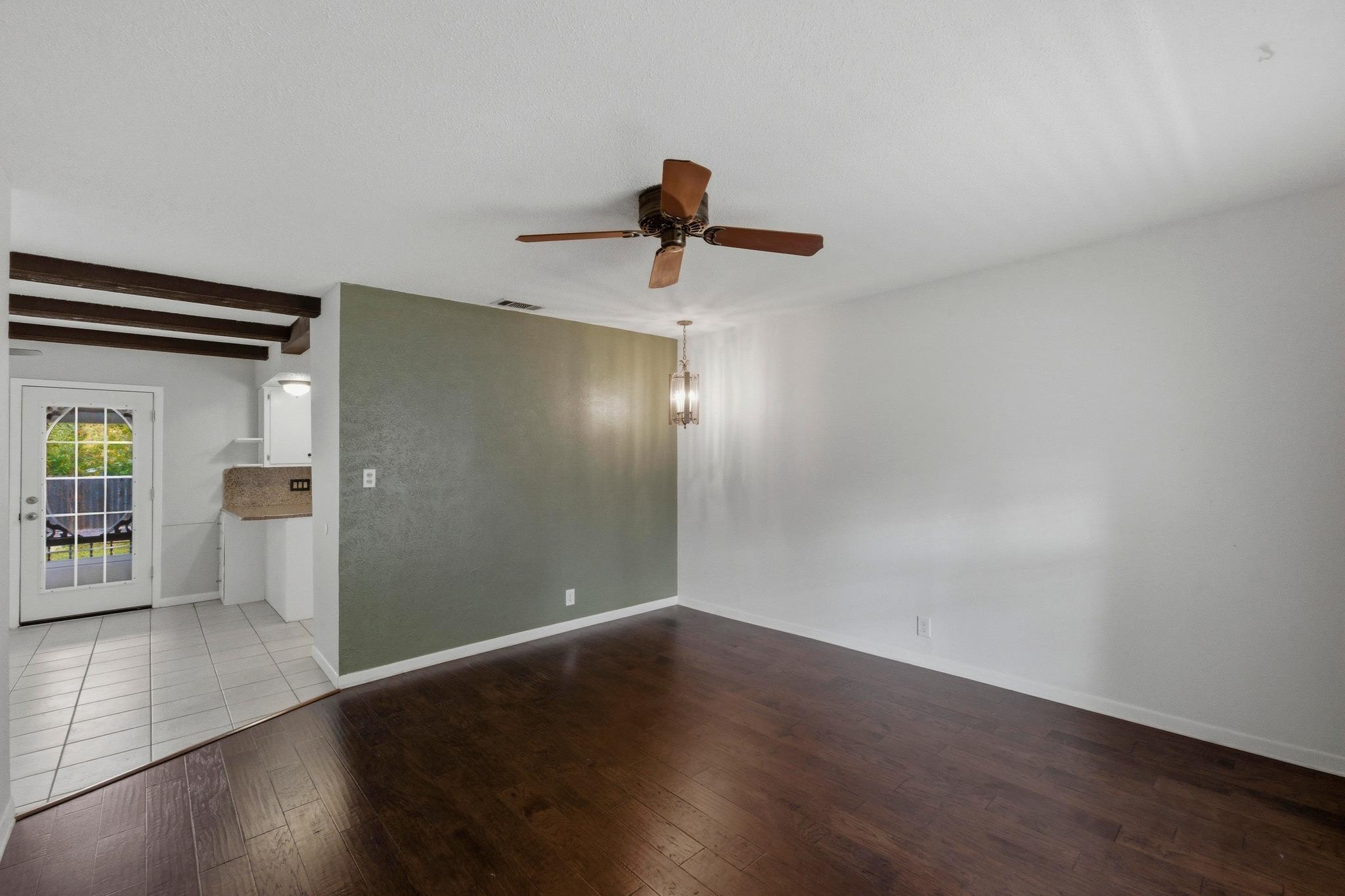 5704 Cedardale Dr Property Photo 6