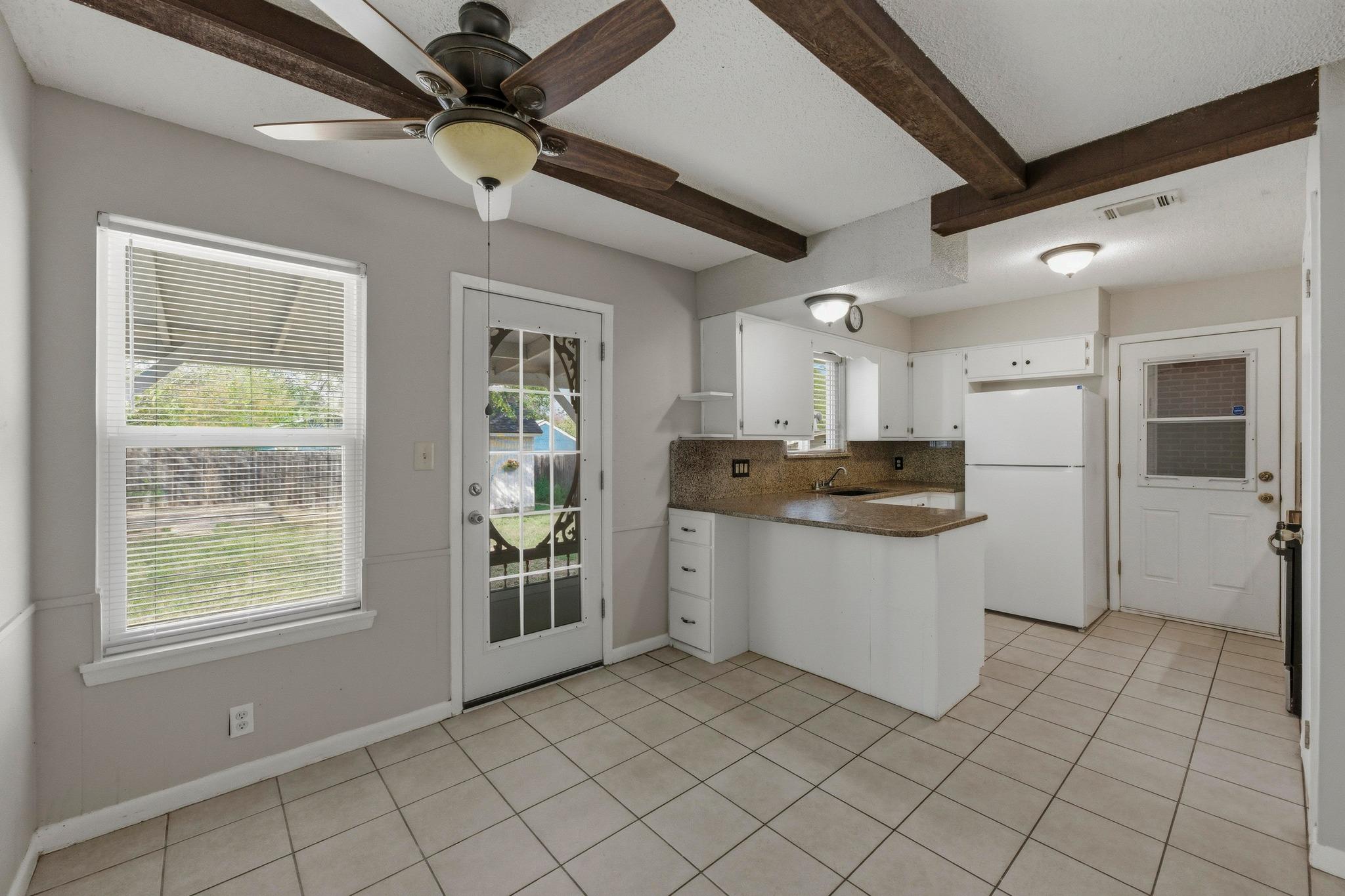 5704 Cedardale Dr Property Photo 7
