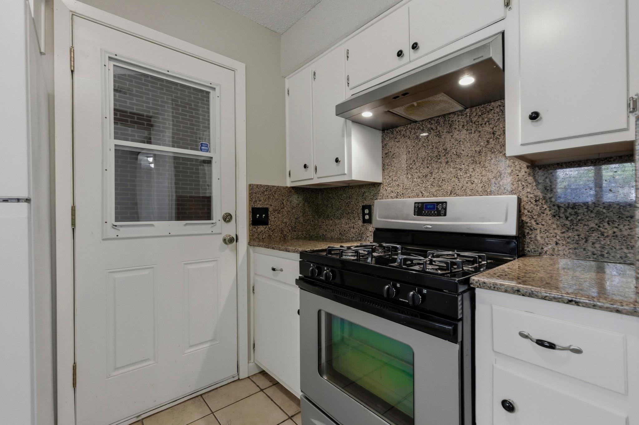 5704 Cedardale Dr Property Photo 10