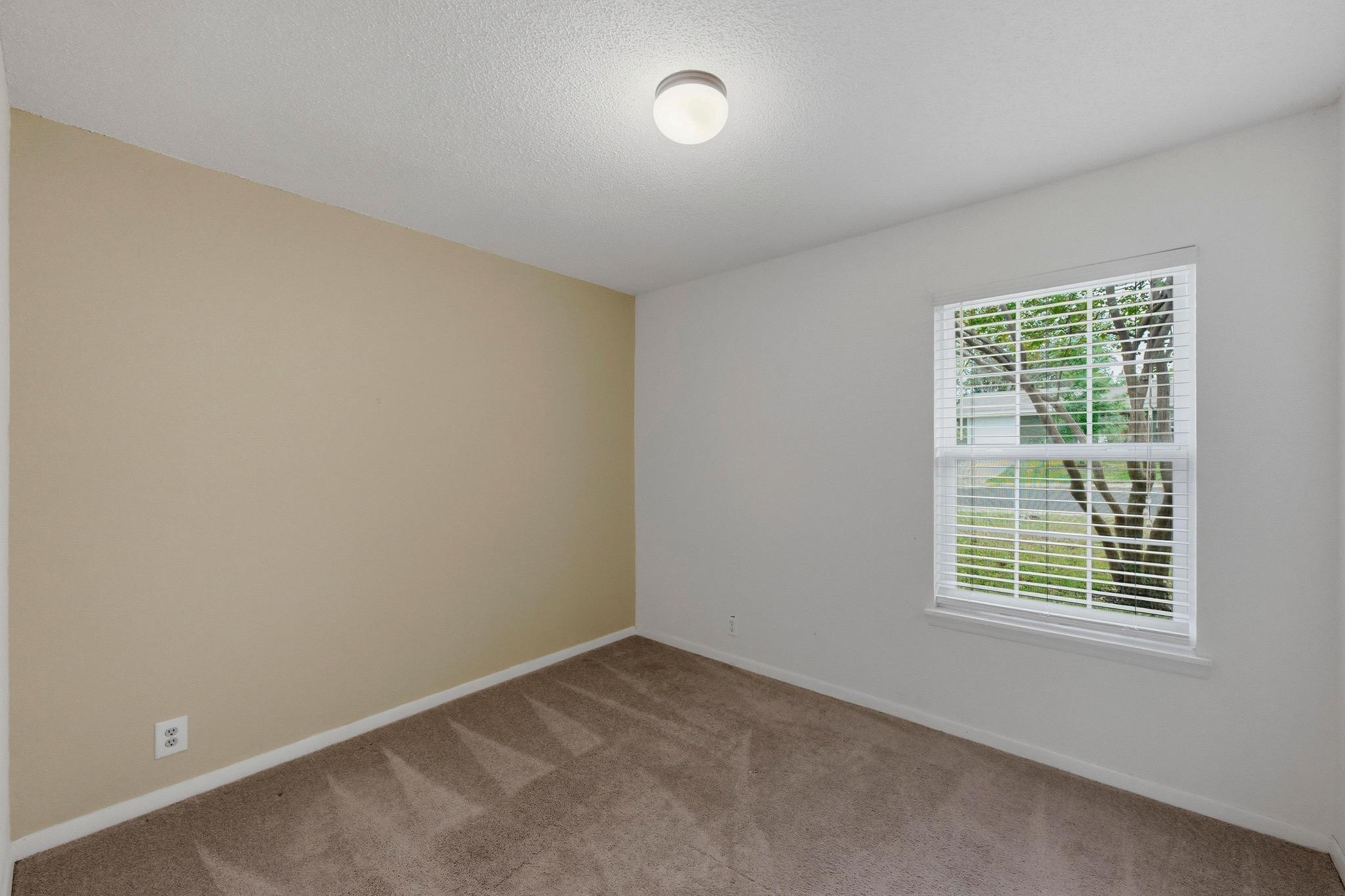 5704 Cedardale Dr Property Photo 11