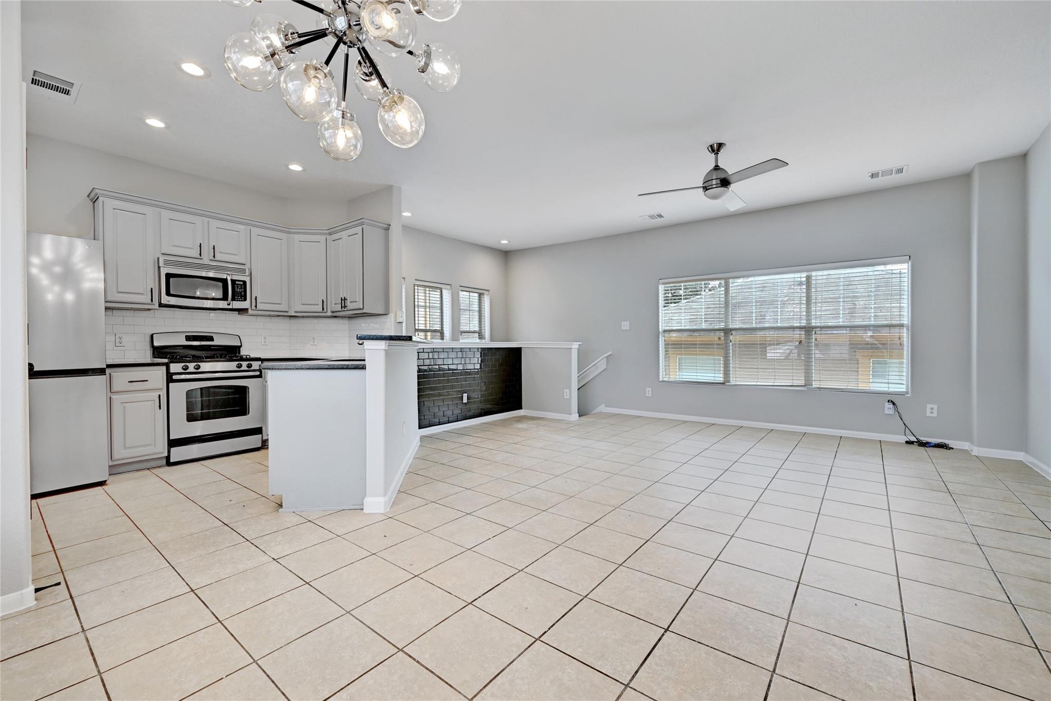 2909 Saville Loop #10c Property Photo 2
