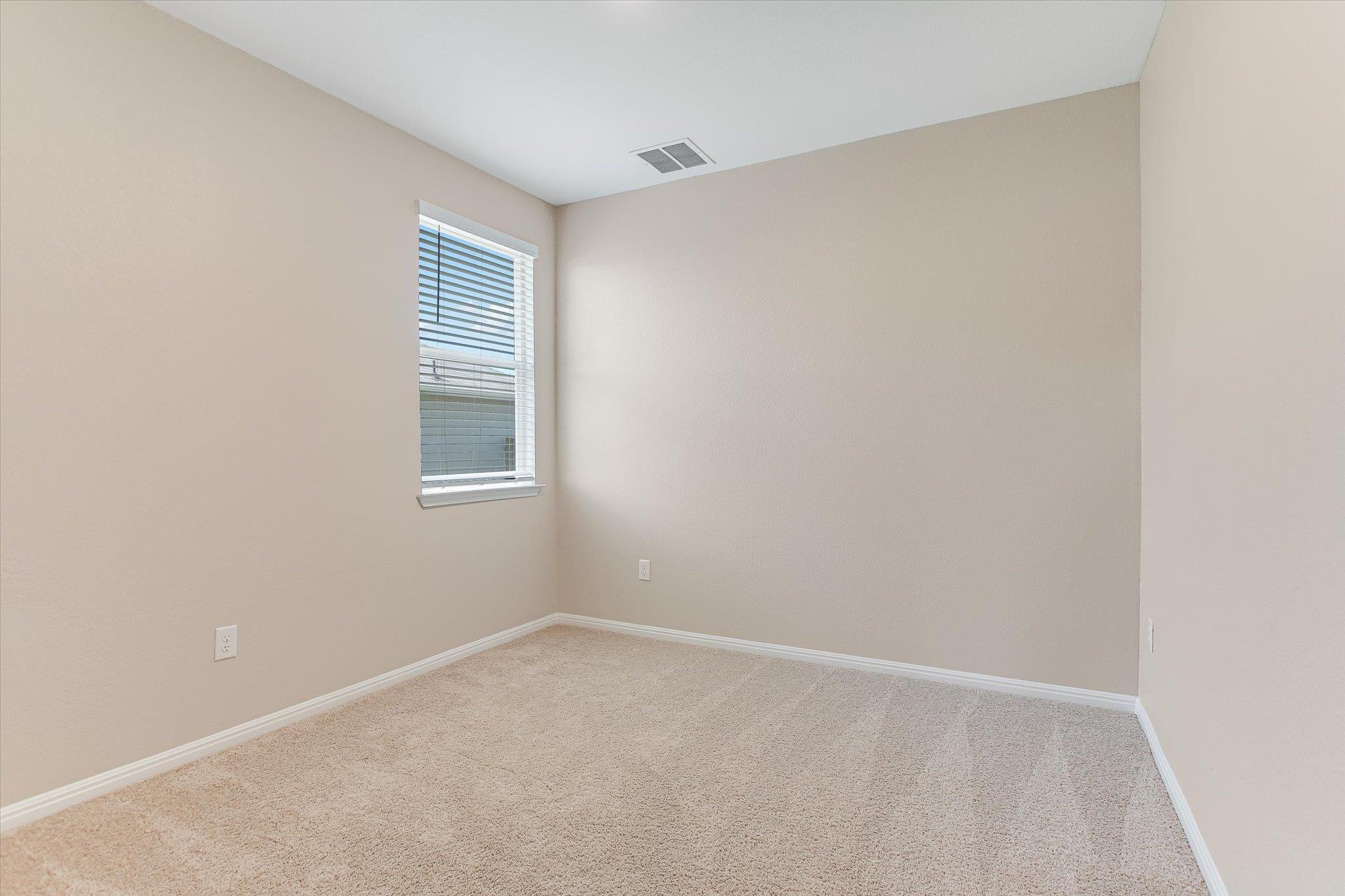 228 Bunting Ln Property Photo 16