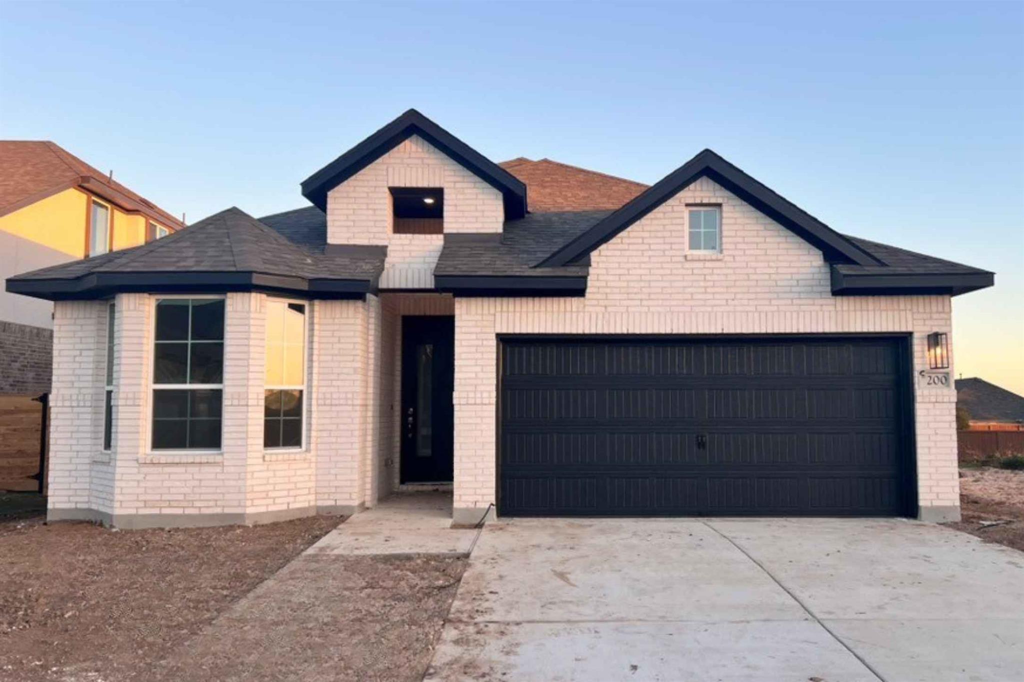 200 Ridgewell Loop Property Photo 1