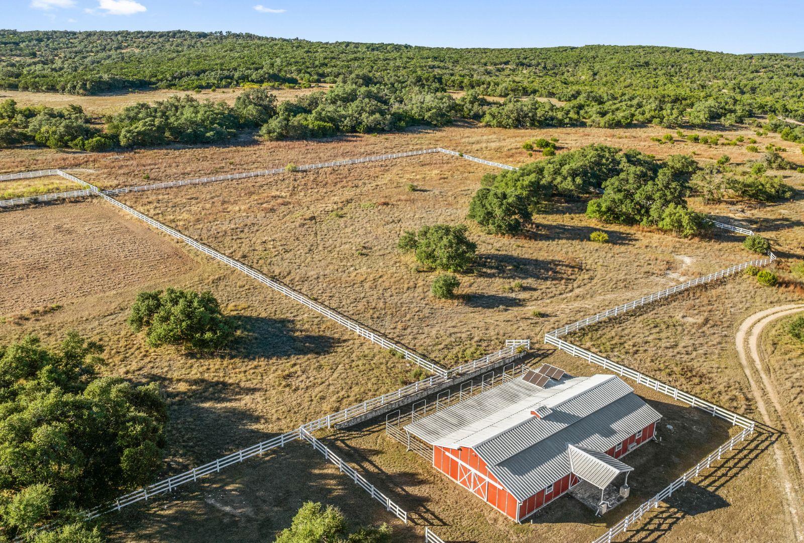 5653359 Property Photo 11