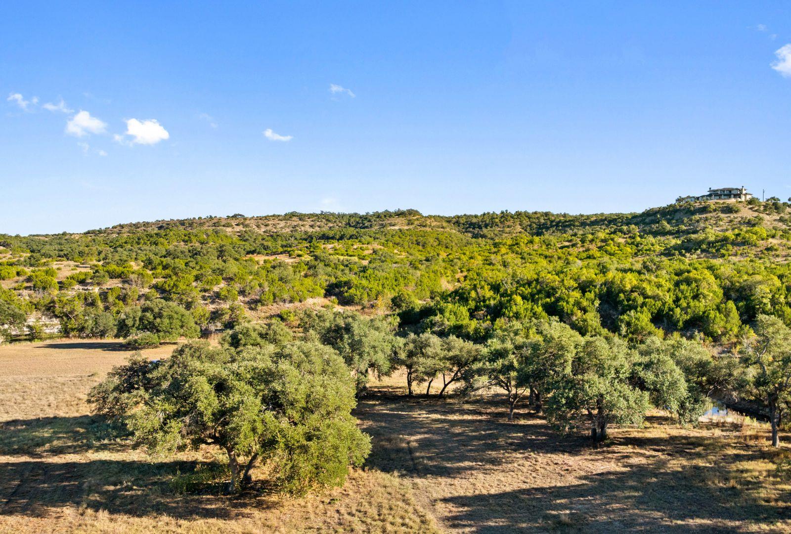 5653359 Property Photo 17