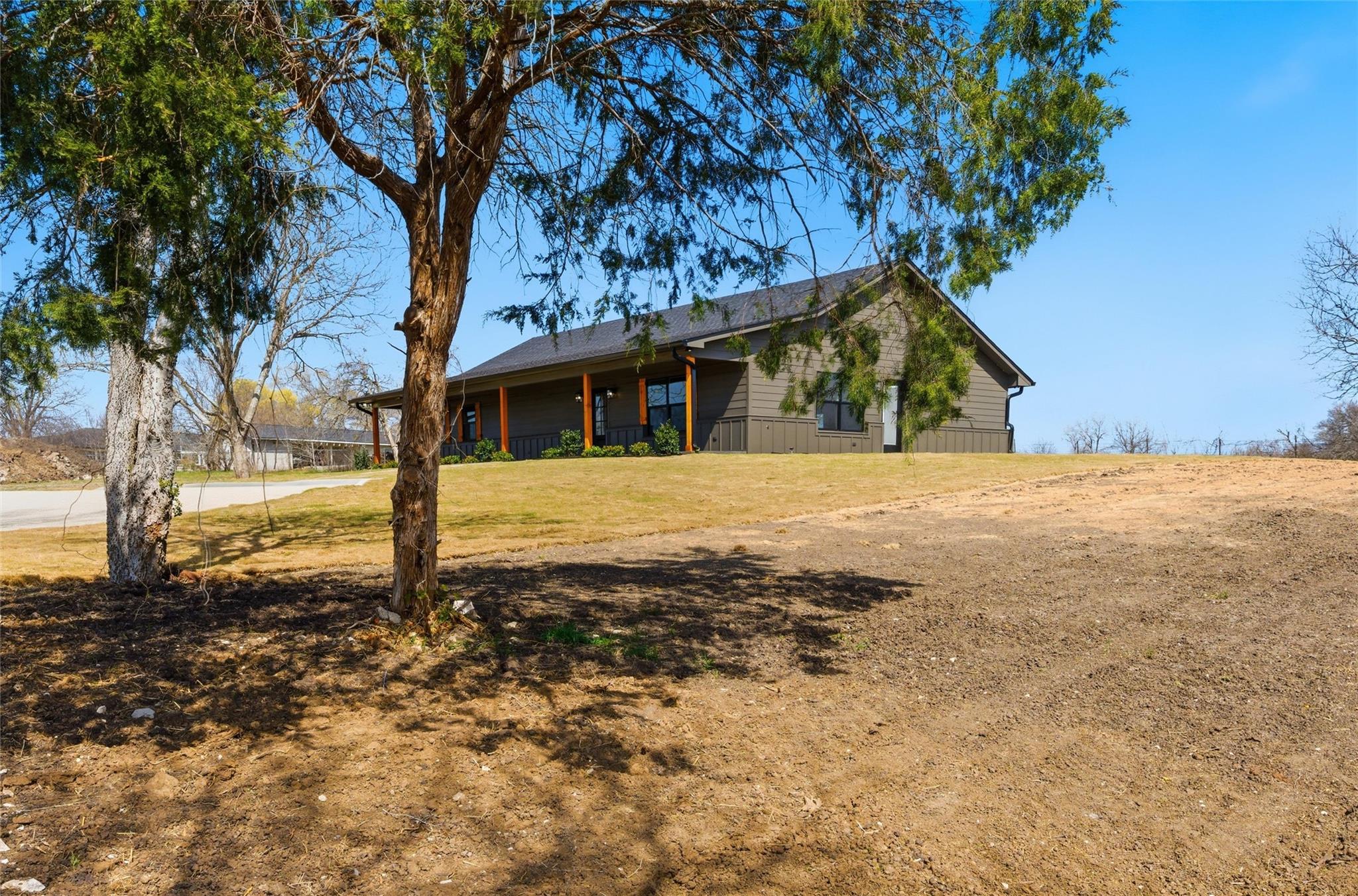 2303 Pilgrim Ln Property Photo 8