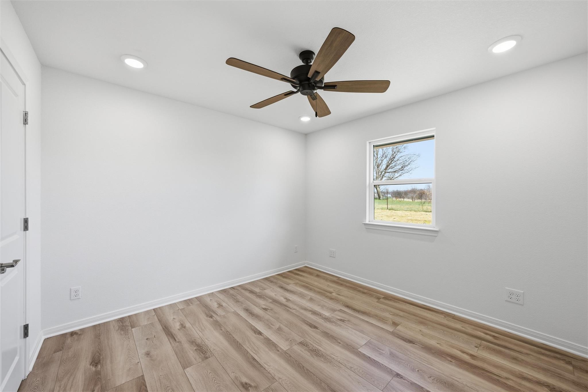 2303 Pilgrim Ln Property Photo 22