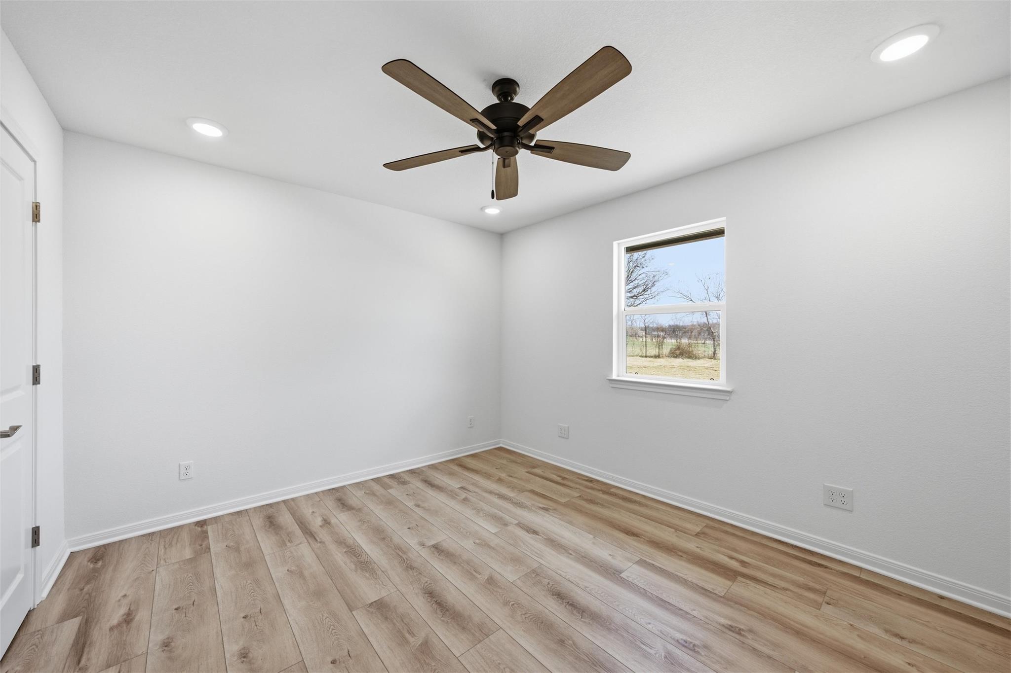 2303 Pilgrim Ln Property Photo 26