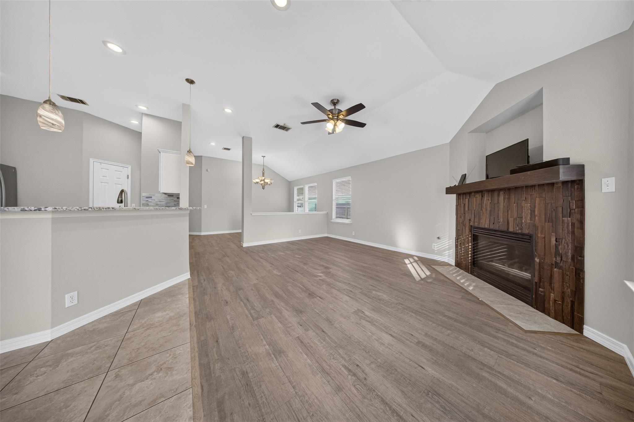 241 Brian Ln Property Photo 6