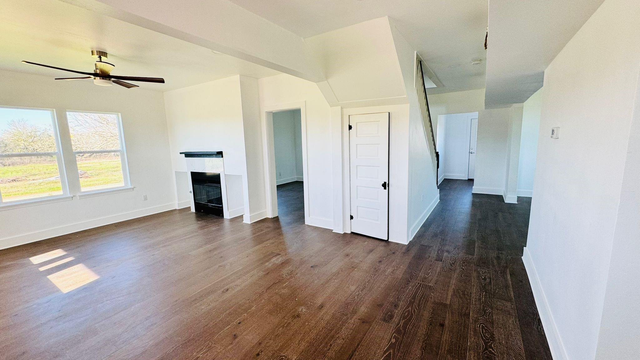 1084 Fm 812 Property Photo 11