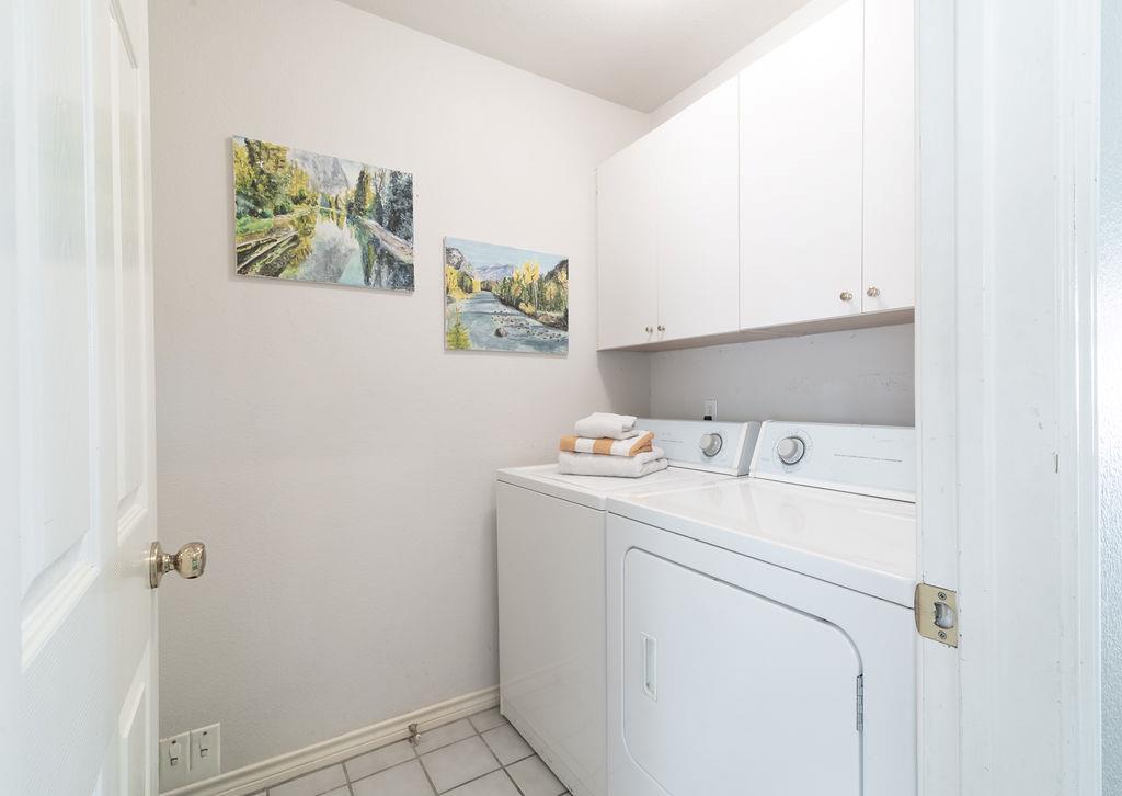 2200 Grove Dr Property Photo 25