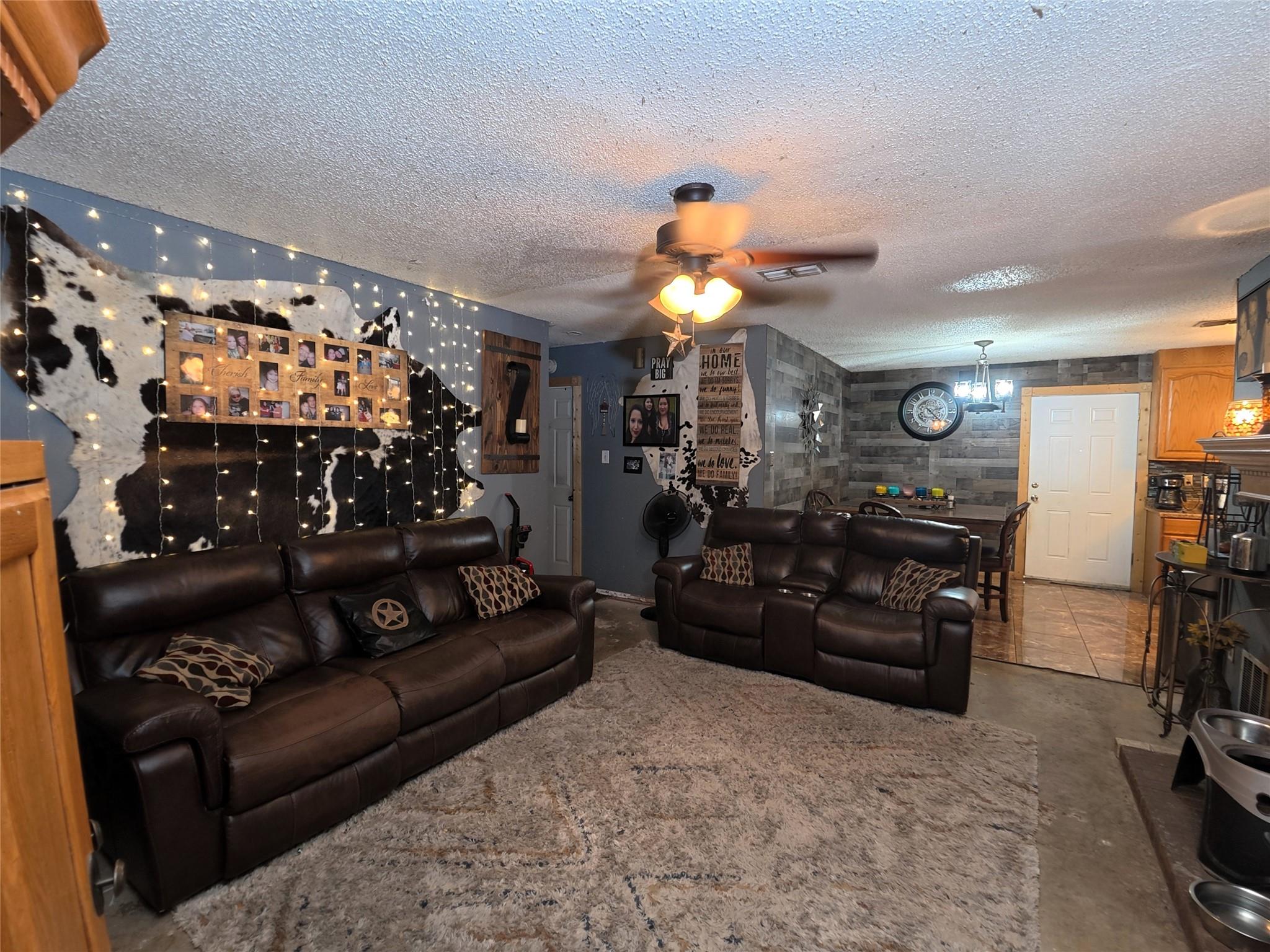 4808 Brook Crest Rd Property Photo 7