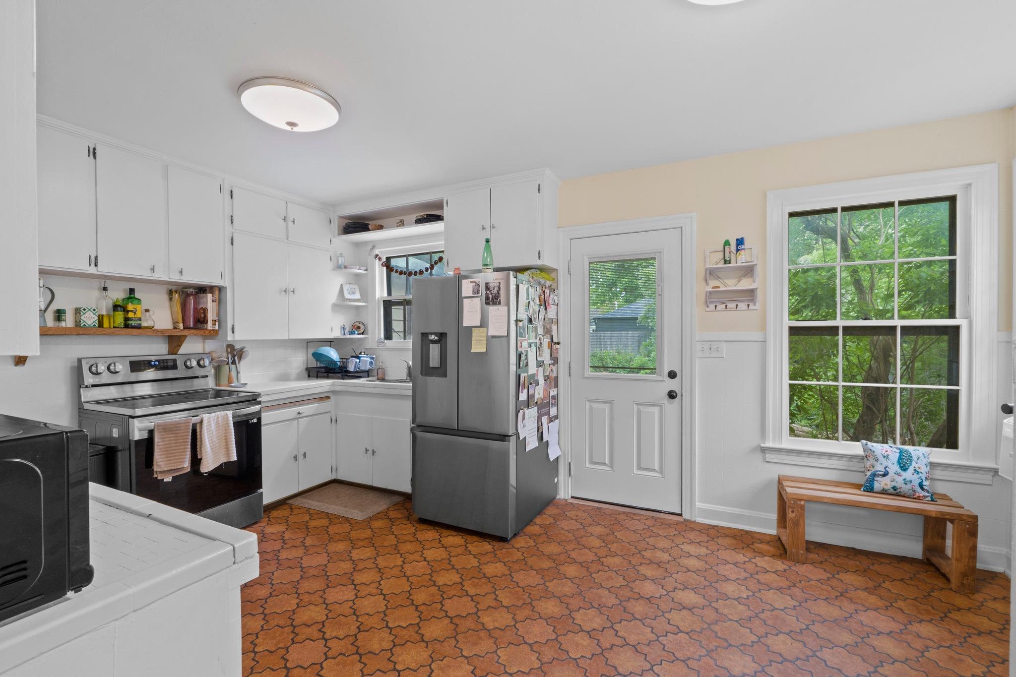 3206 Kerbey Ln Property Photo 8