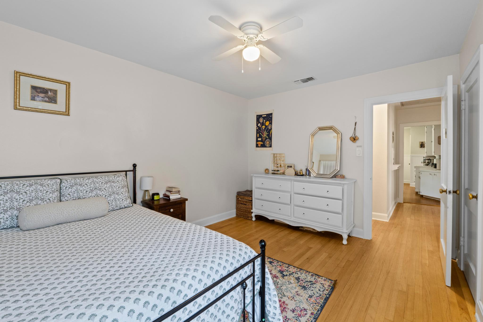 3206 Kerbey Ln Property Photo 25
