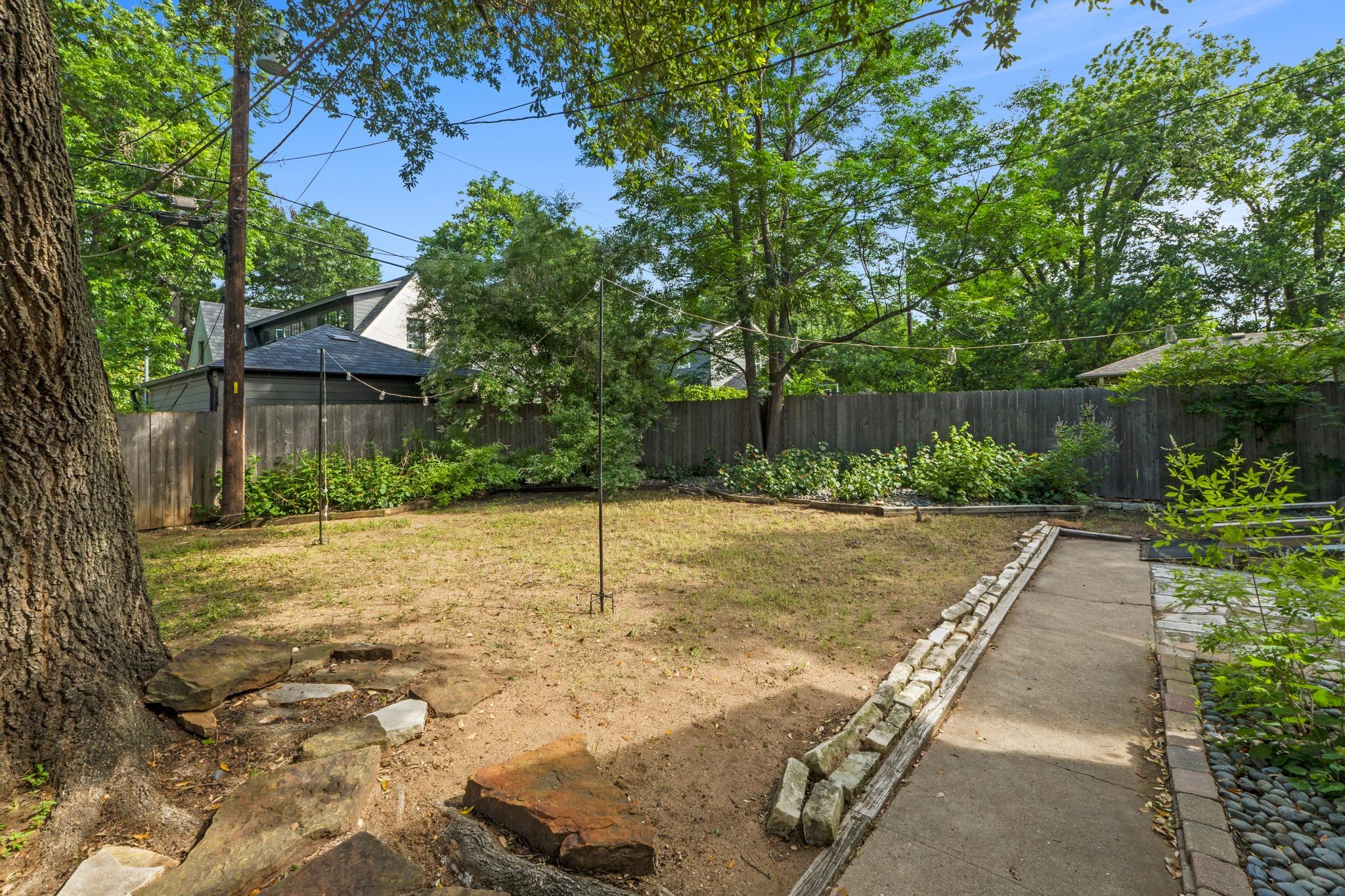 3206 Kerbey Ln Property Photo 29