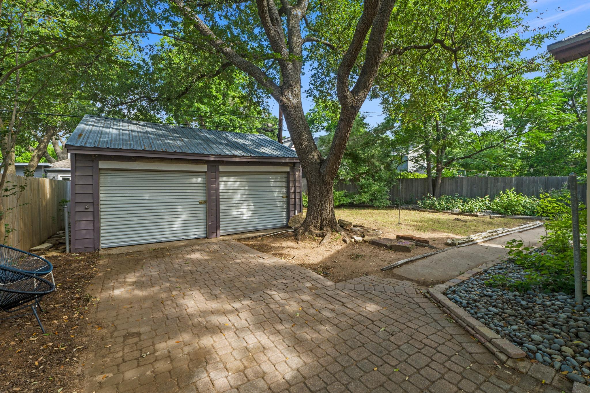 3206 Kerbey Ln Property Photo 30