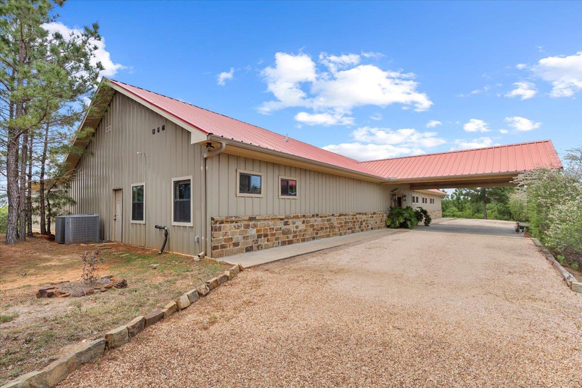 178 Pine Tree Loop Property Photo 7