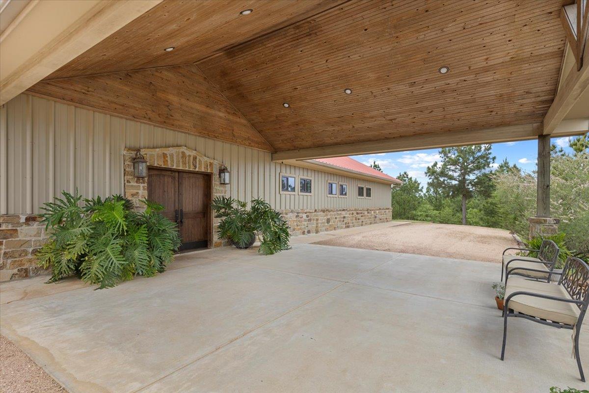 178 Pine Tree Loop Property Photo 8