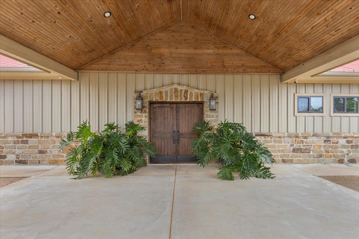 178 Pine Tree Loop Property Photo 9