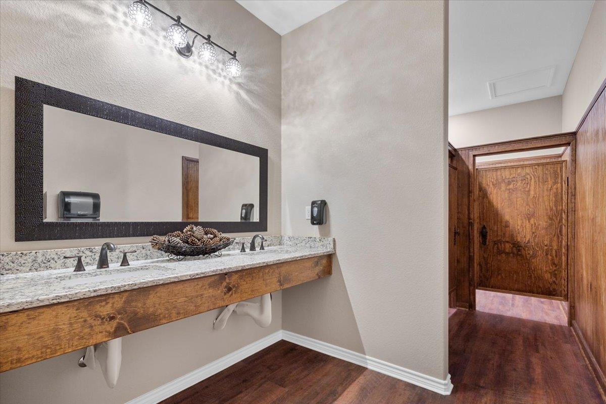 178 Pine Tree Loop Property Photo 32