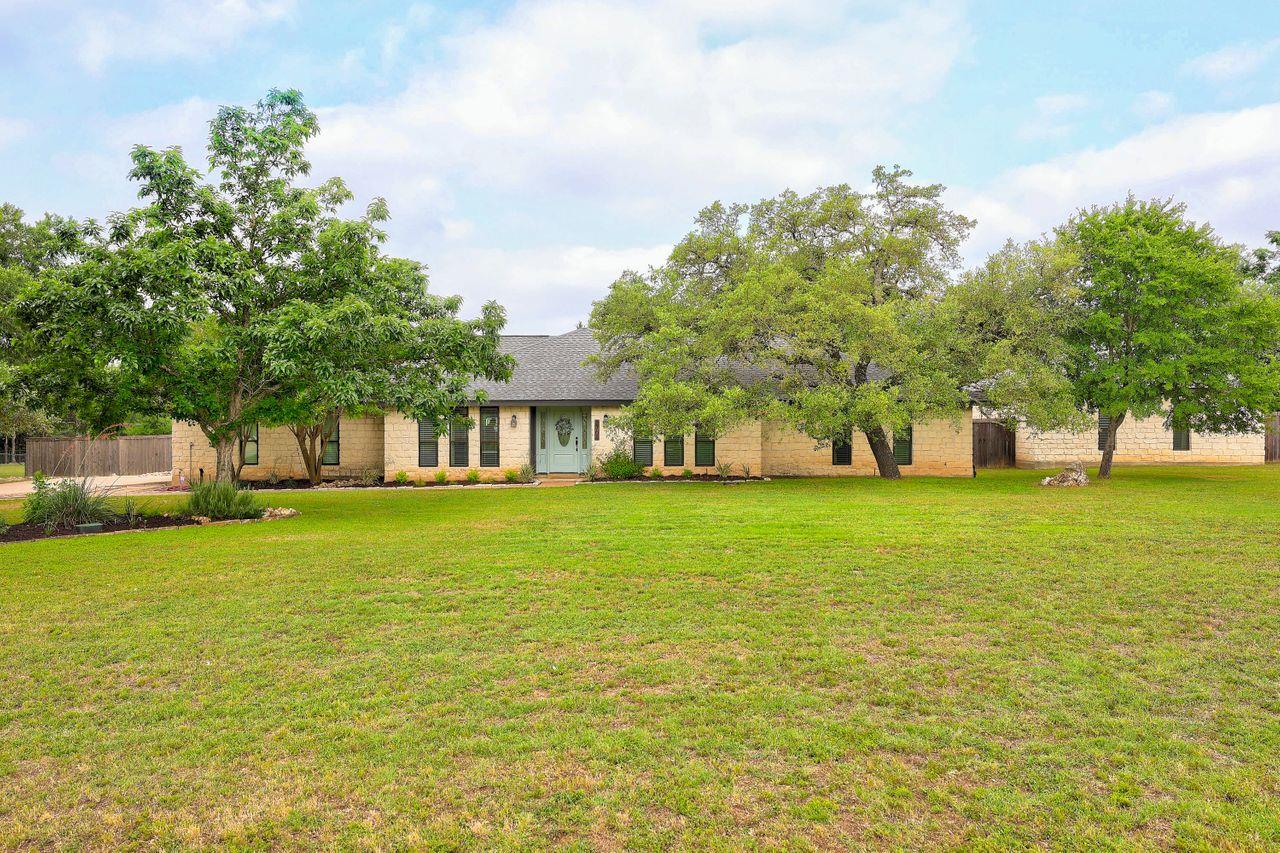 3701 Arrowhead Cir Property Photo 1