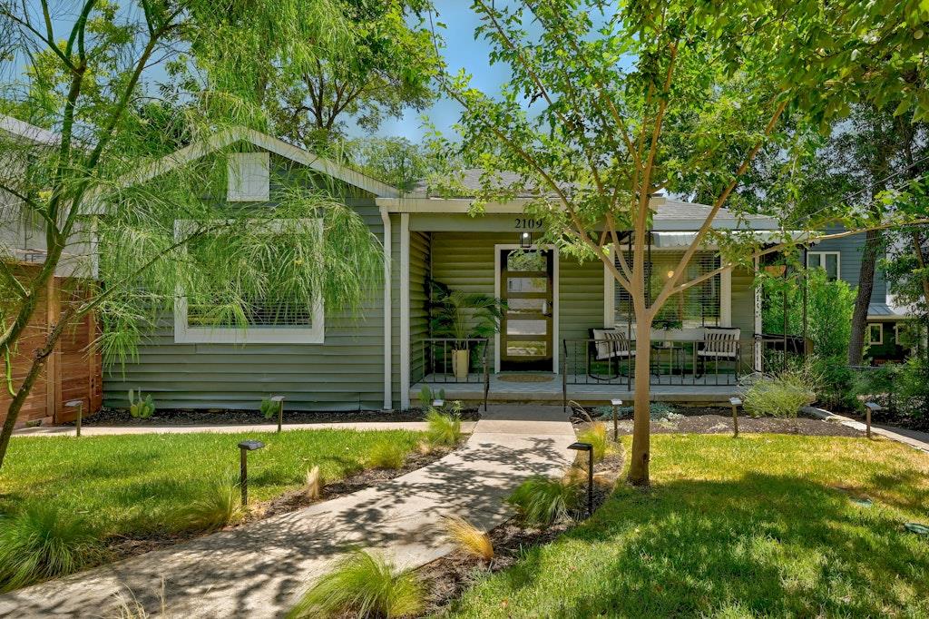 2109 Brackenridge St #a Property Photo 2