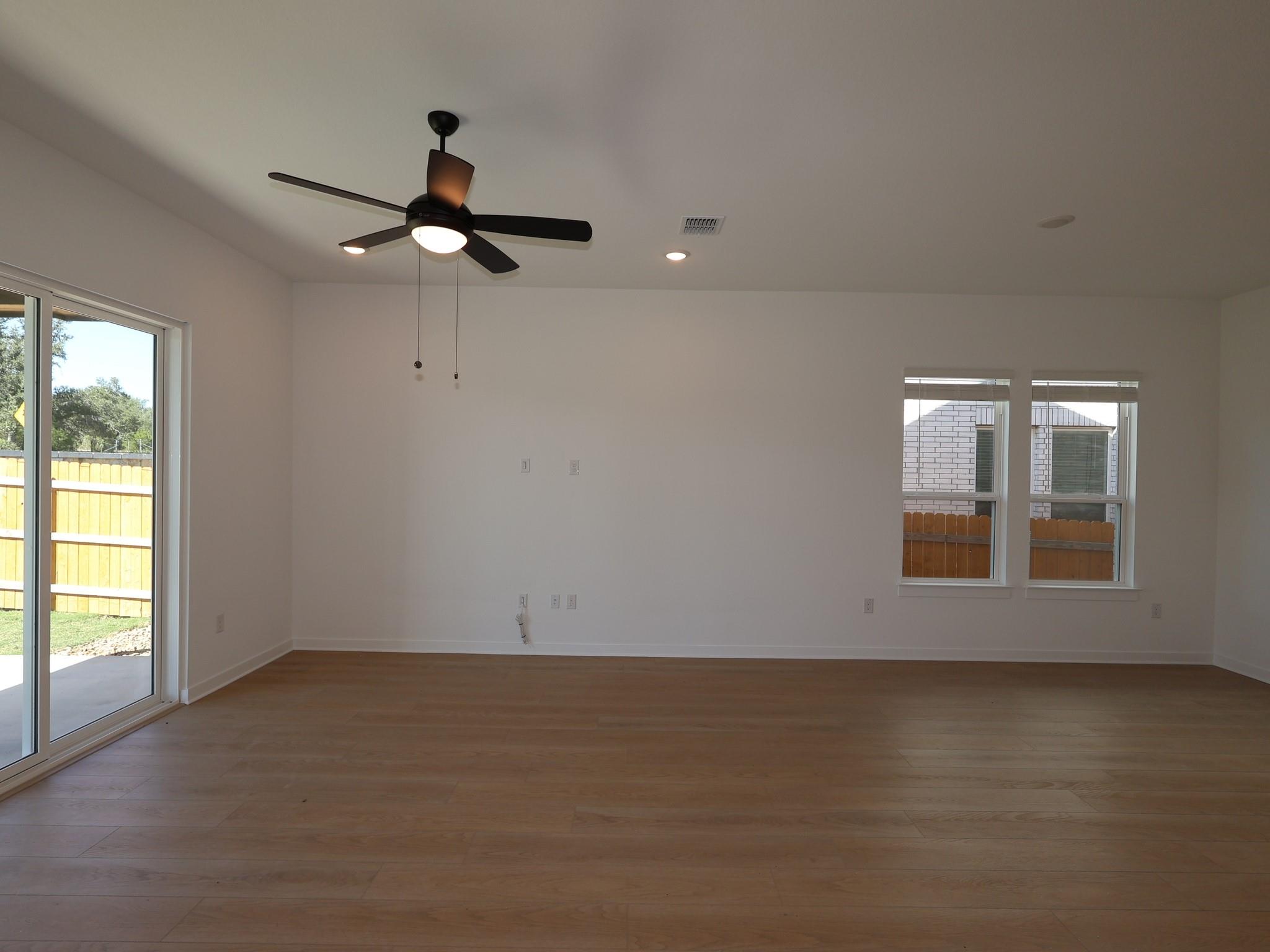 849 Corvallis Dr Property Photo 12