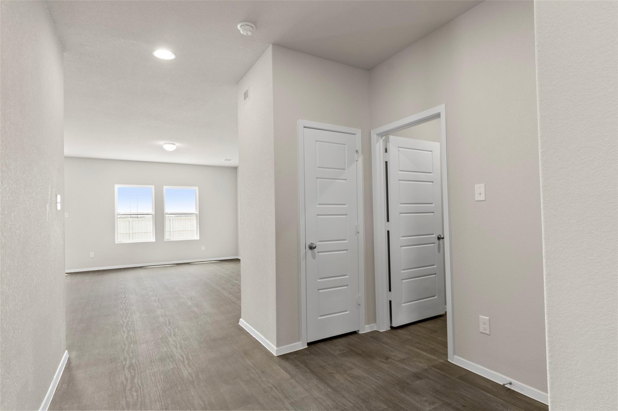 2541 Winding Creek Rd Property Photo 14