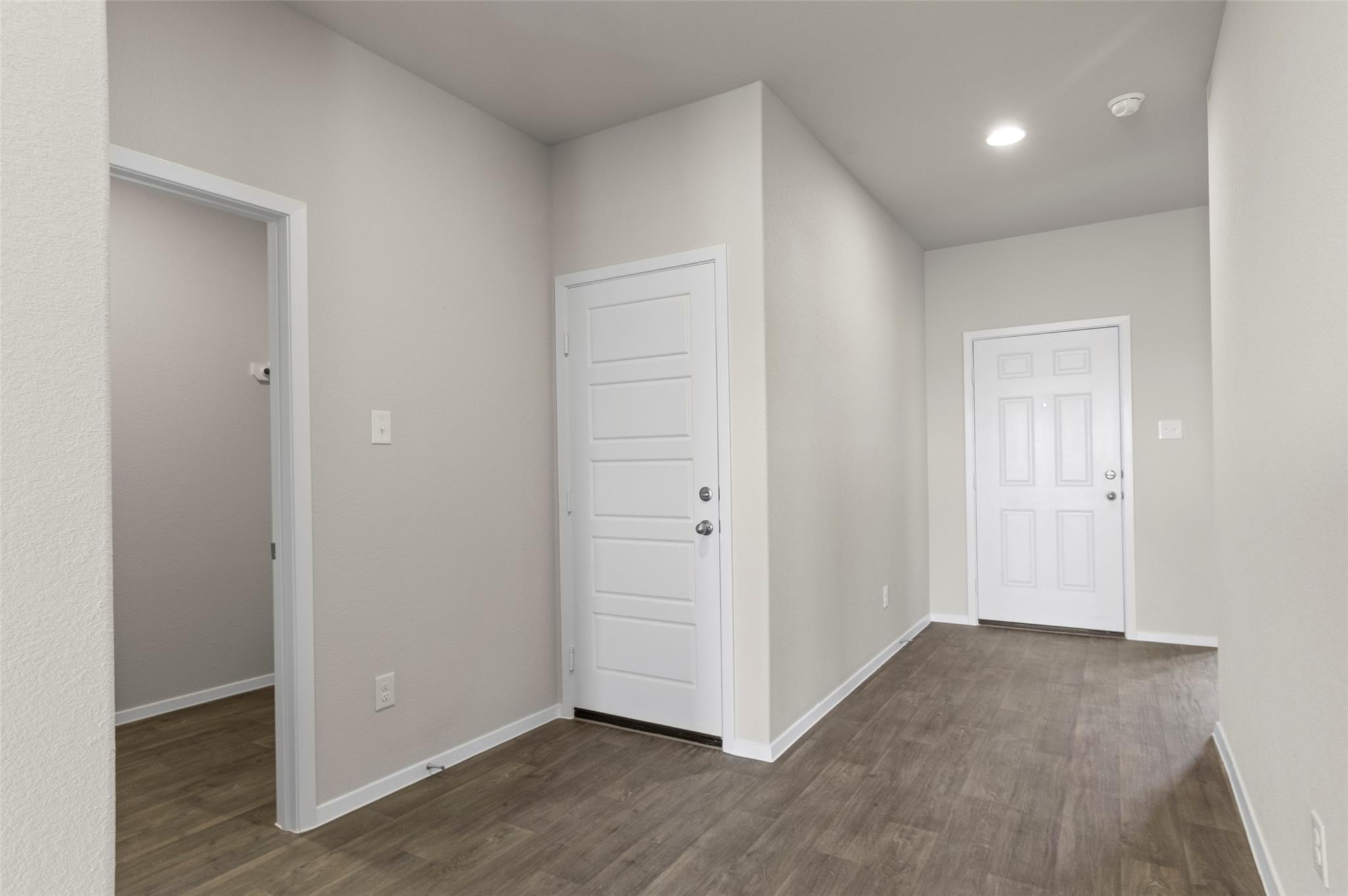 2541 Winding Creek Rd Property Photo 15